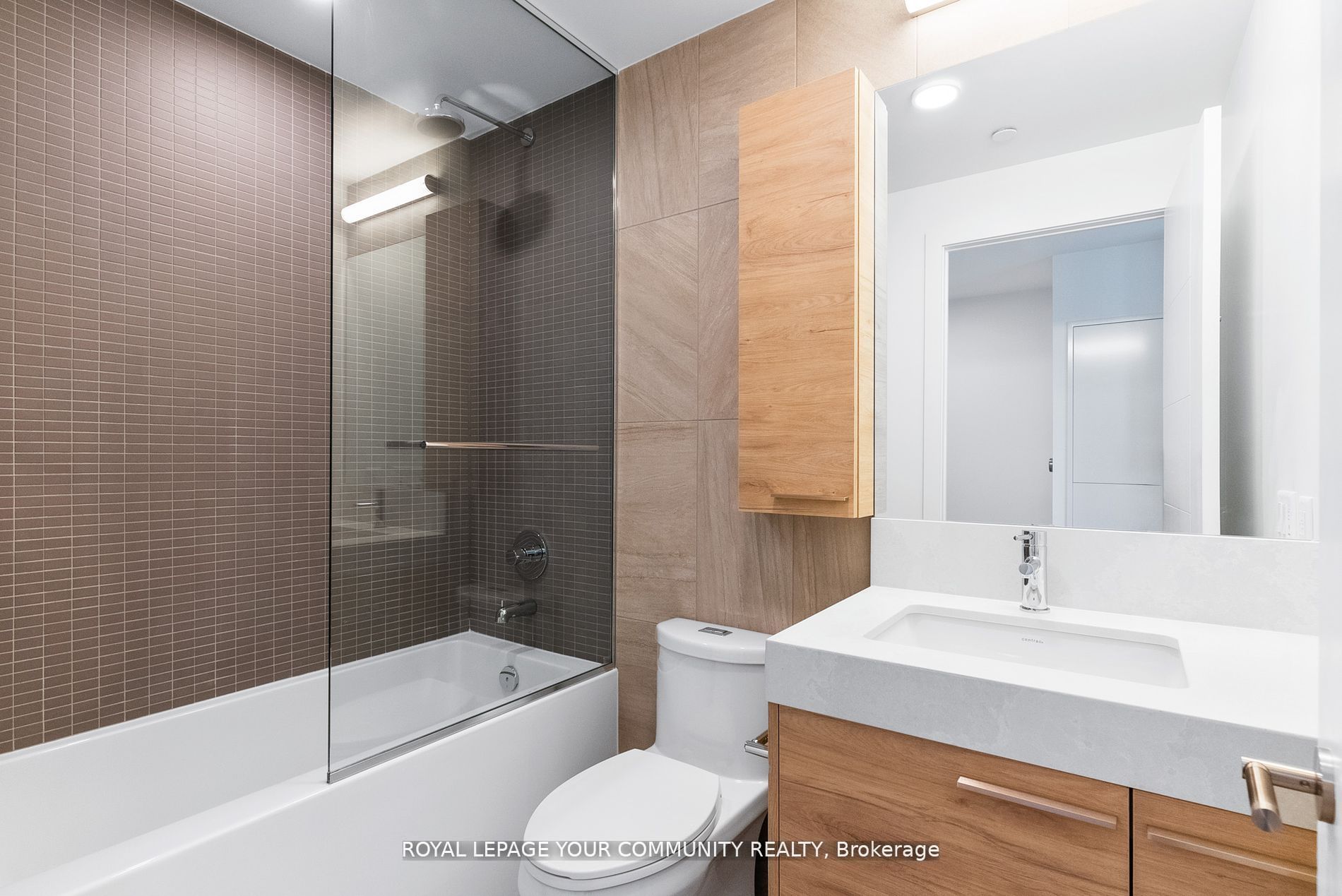 200 Redpath Avenue, #2809