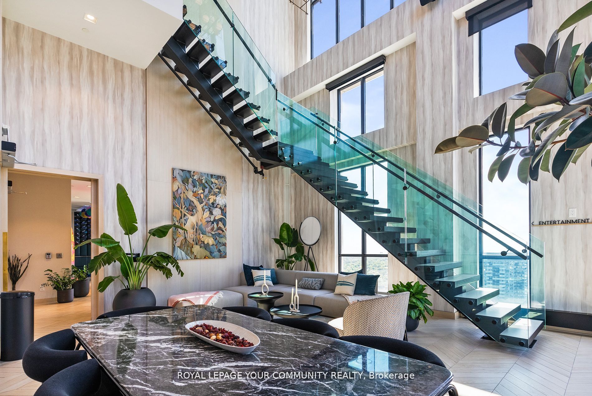200 Redpath Avenue, #2809