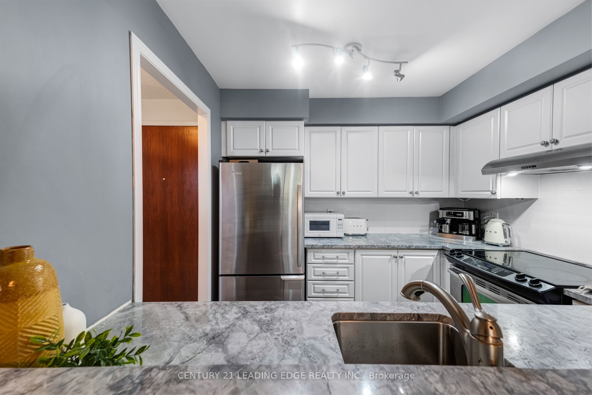 39 Pemberton Avenue, #105