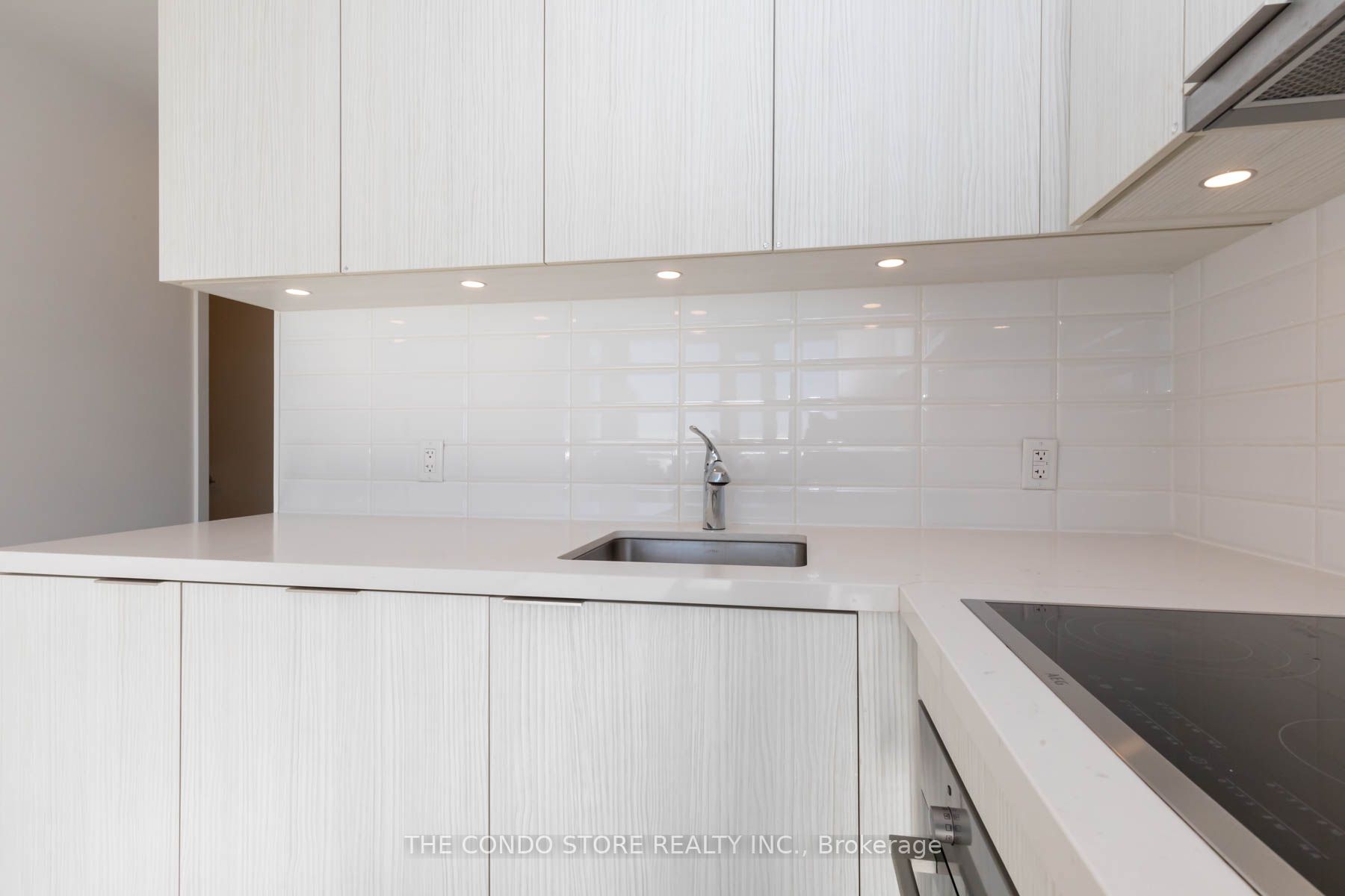 158 Front Street E #2201