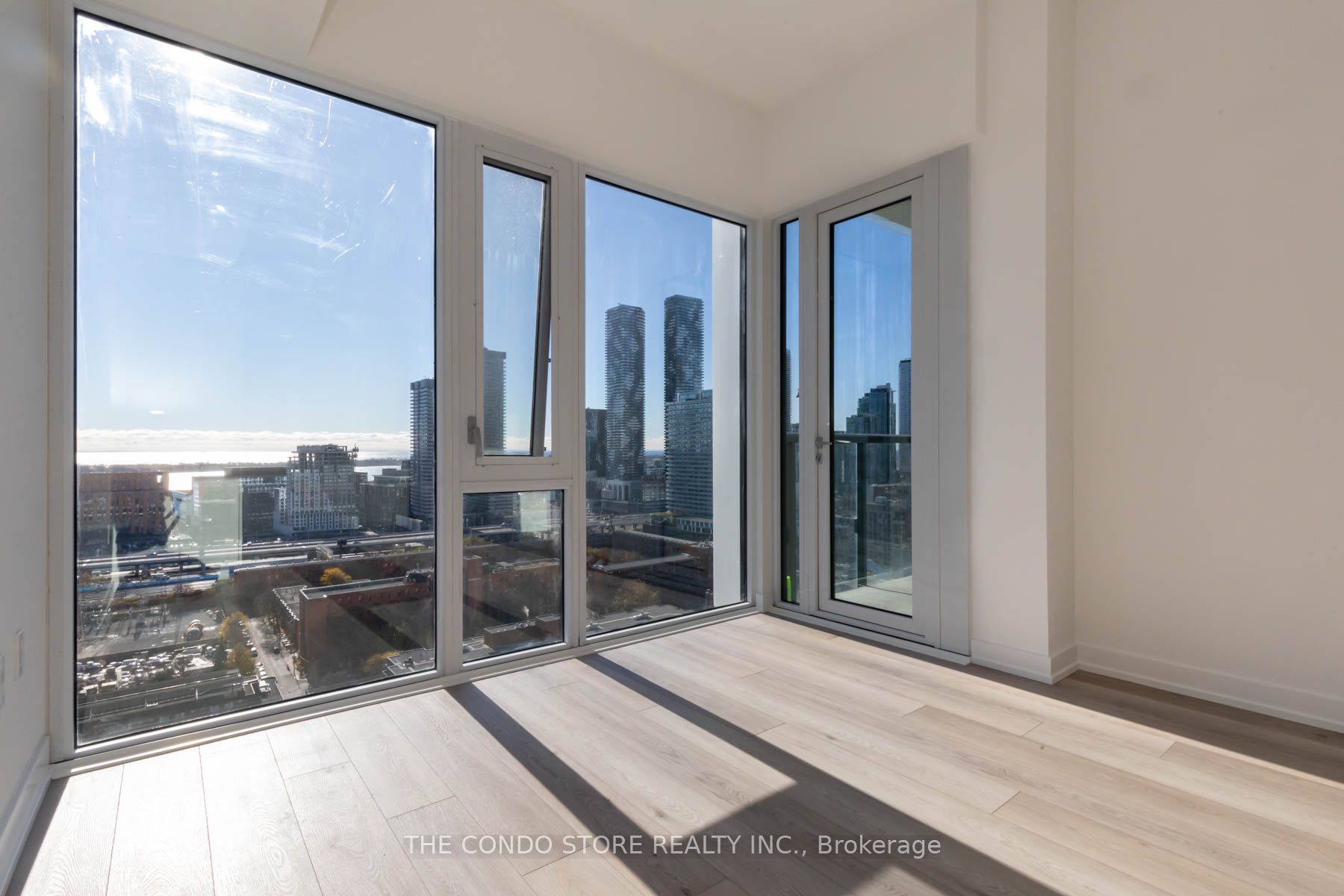 158 Front Street E #2201