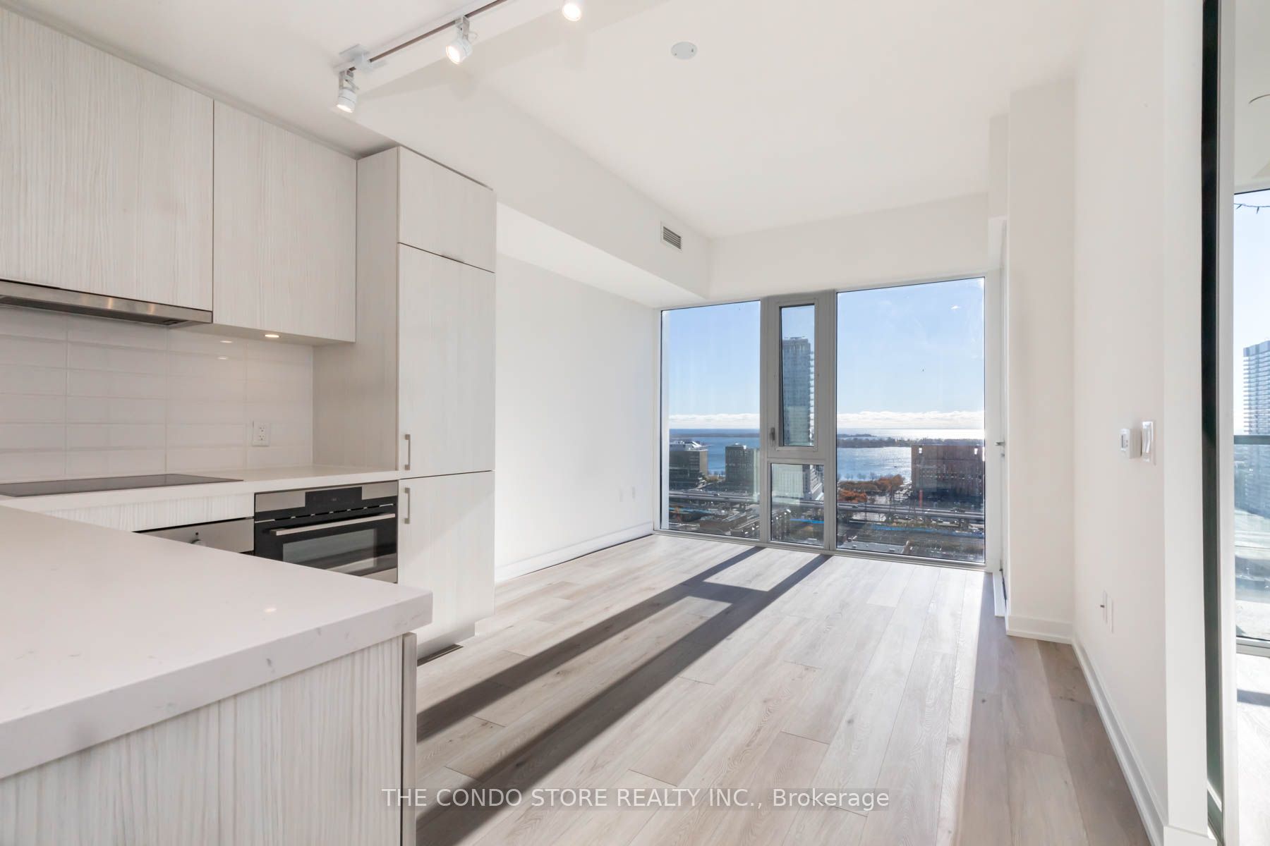 158 Front Street E #2201
