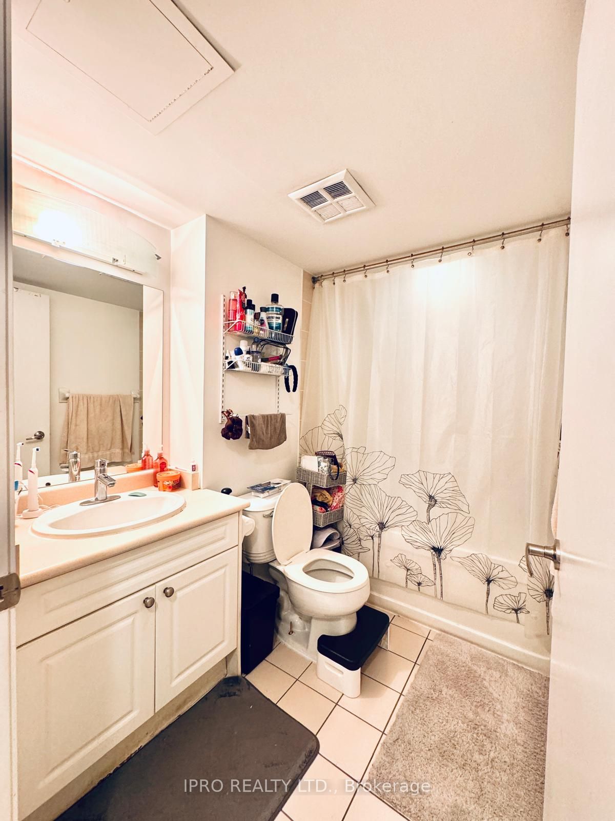 600 Fleet Street W, #413