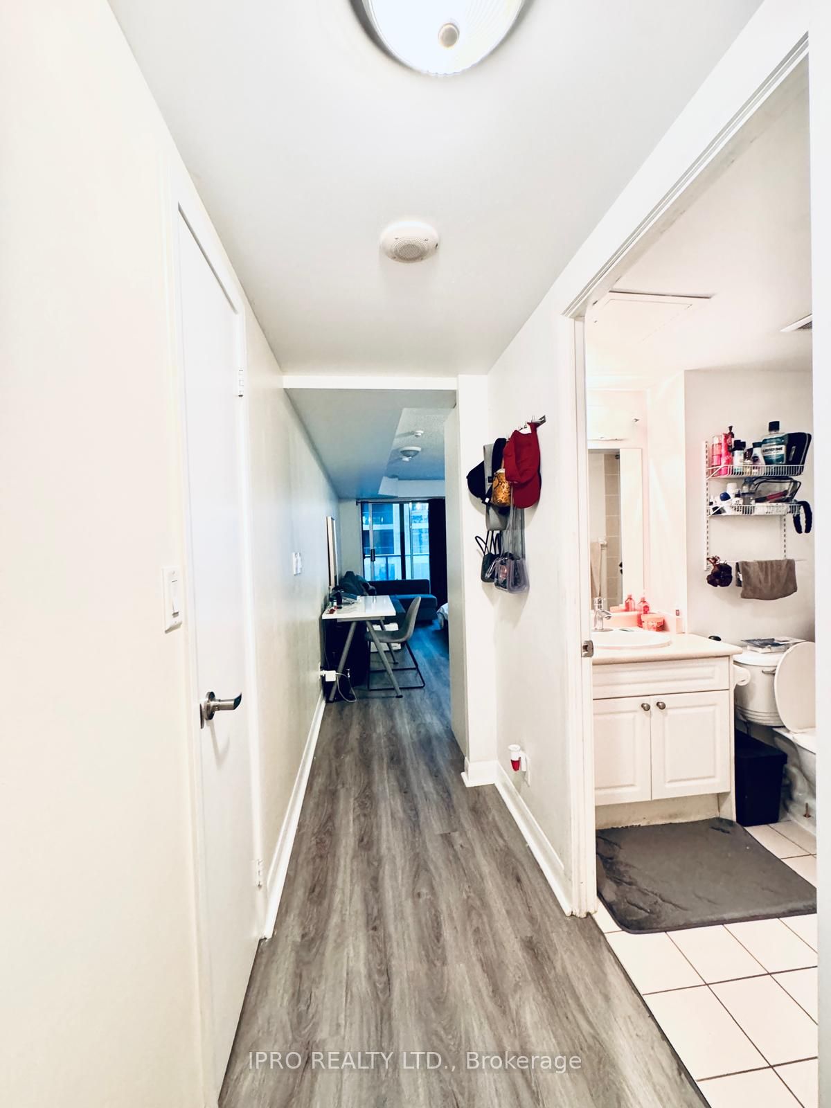 600 Fleet Street W, #413