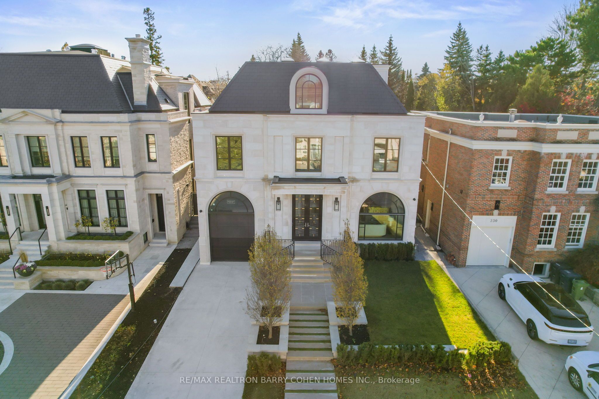 228 Dunvegan Road