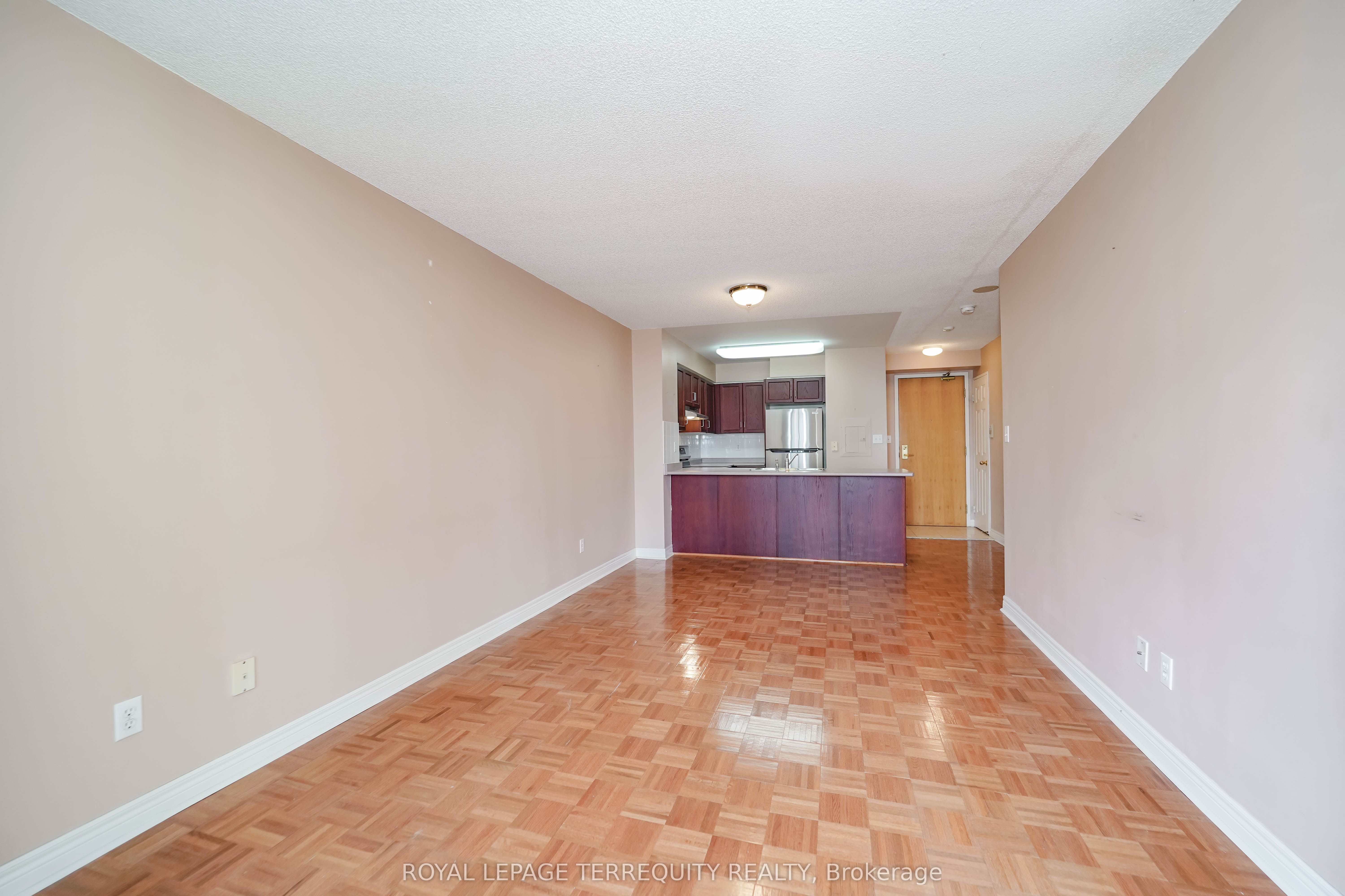 43 Eglinton Avenue E, #1708