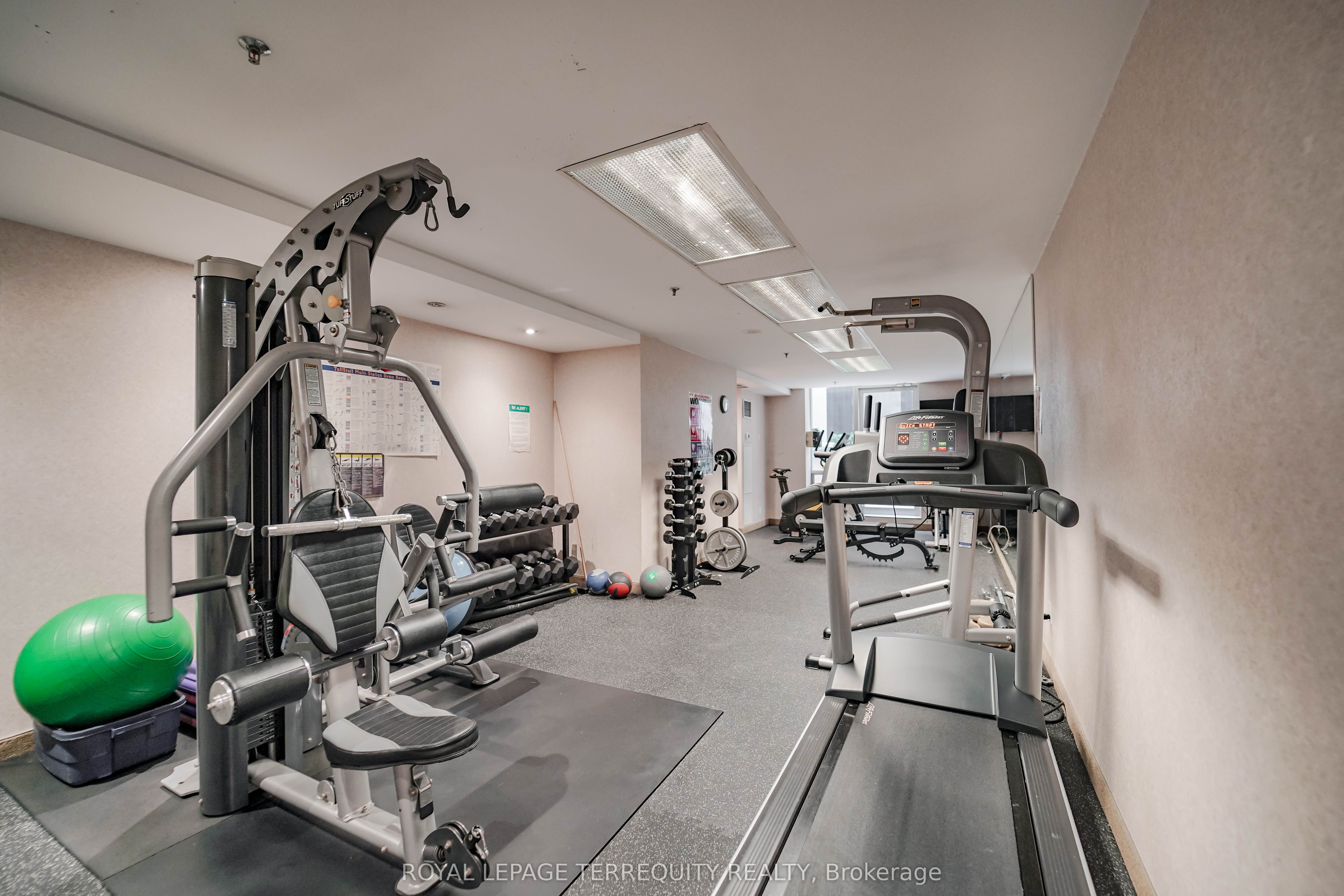 43 Eglinton Avenue E, #1708