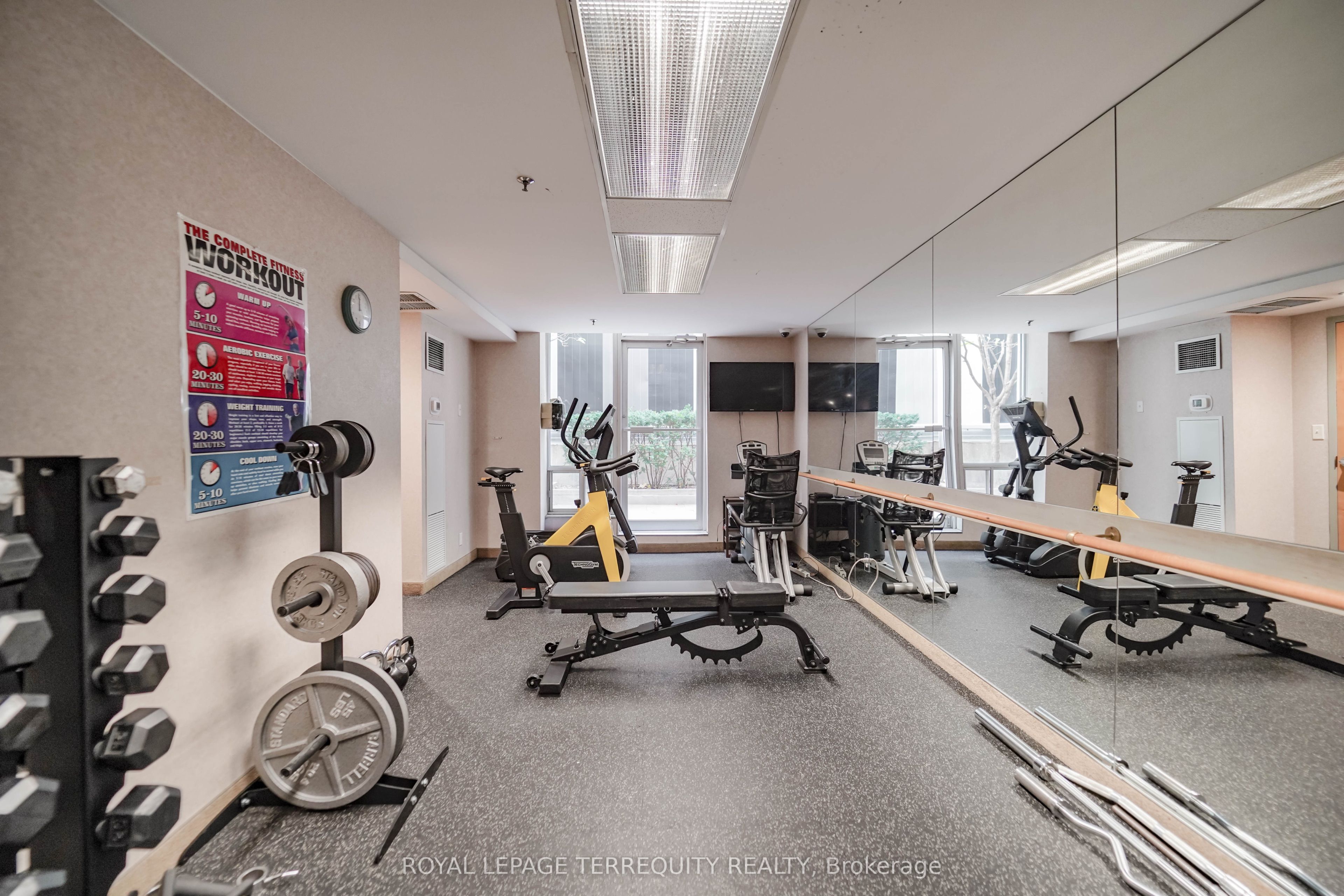 43 Eglinton Avenue E, #1708
