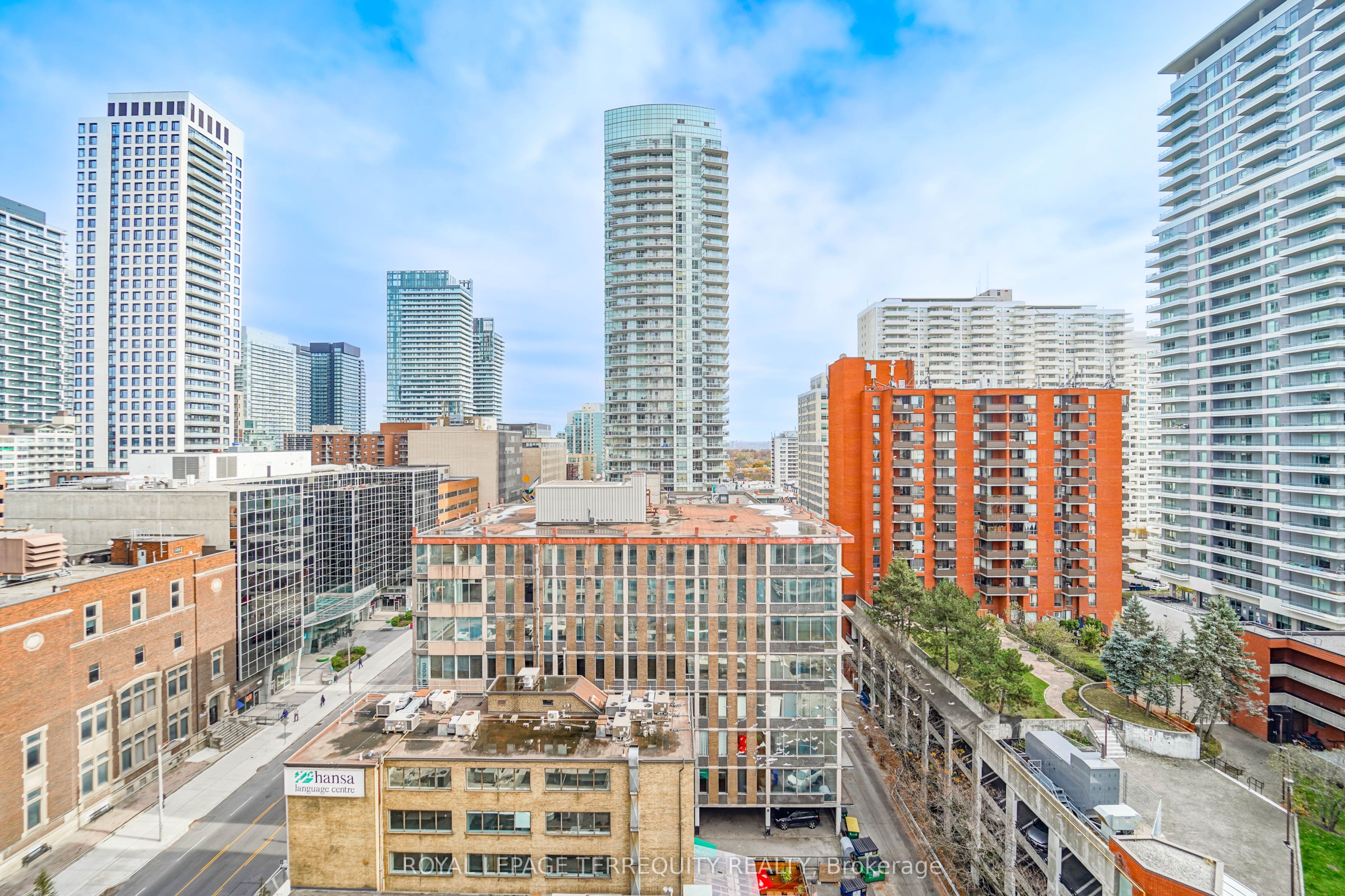 43 Eglinton Avenue E, #1708
