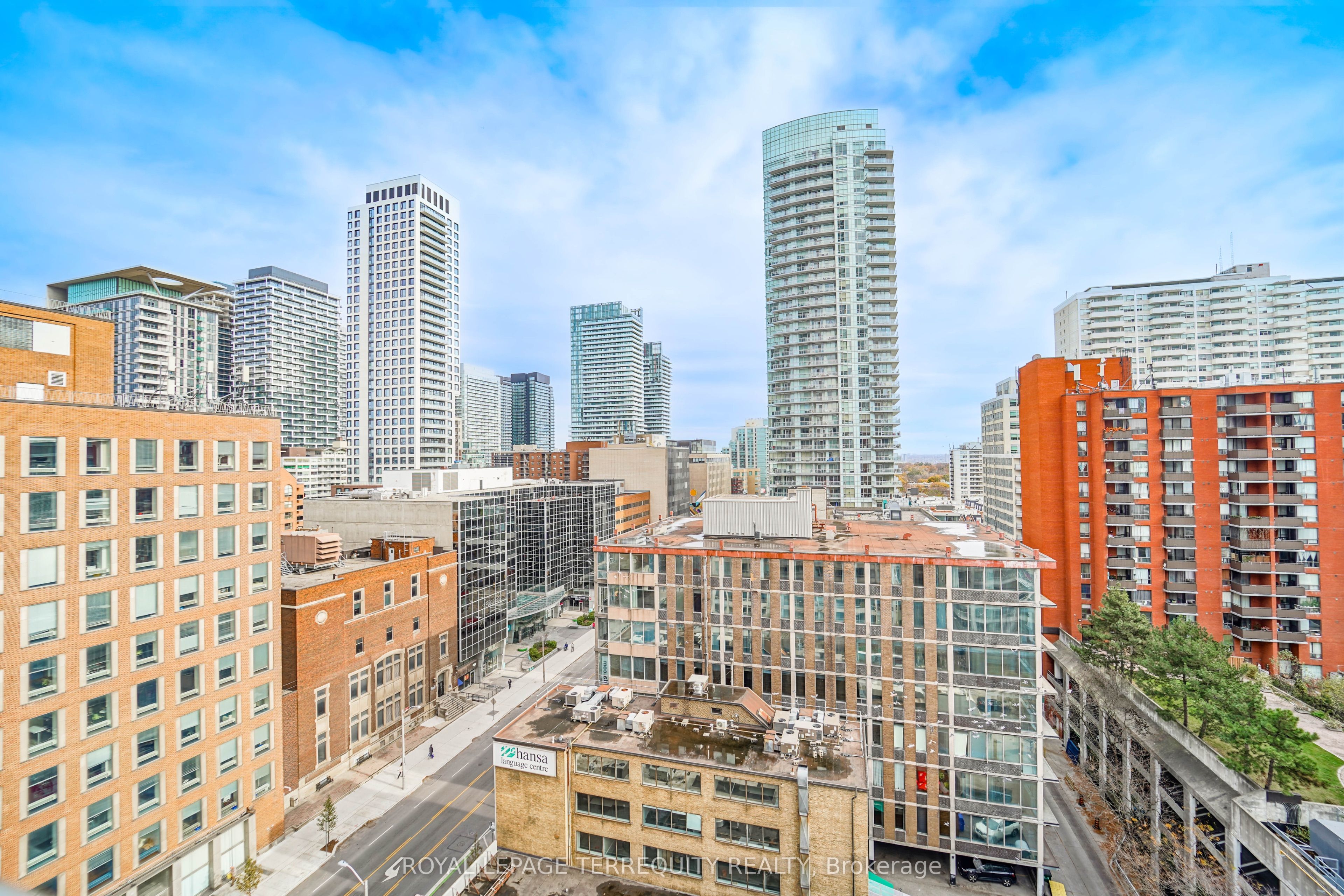 43 Eglinton Avenue E, #1708