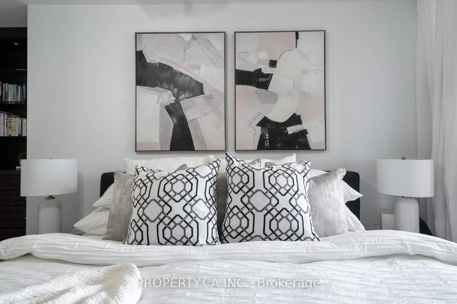 43 Eglinton Avenue E, #1902
