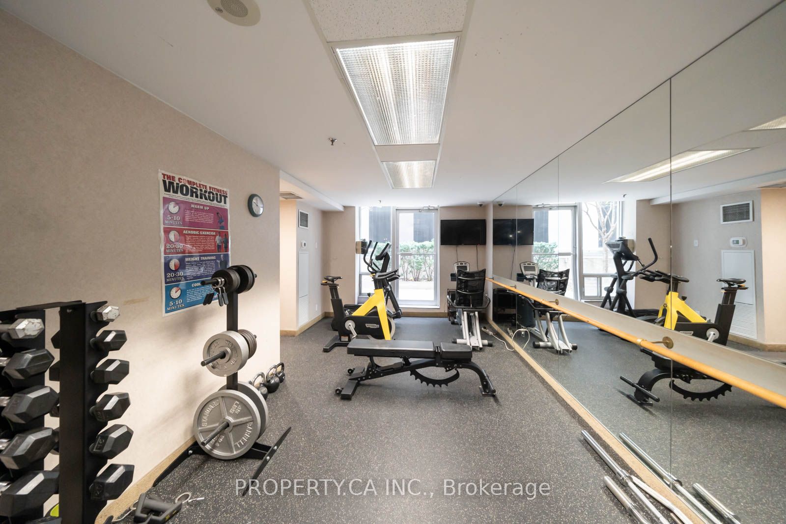 43 Eglinton Avenue E, #1902