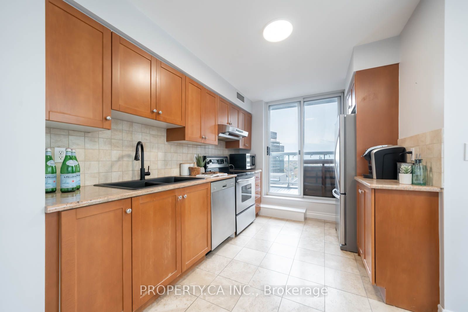 43 Eglinton Avenue E, #1902