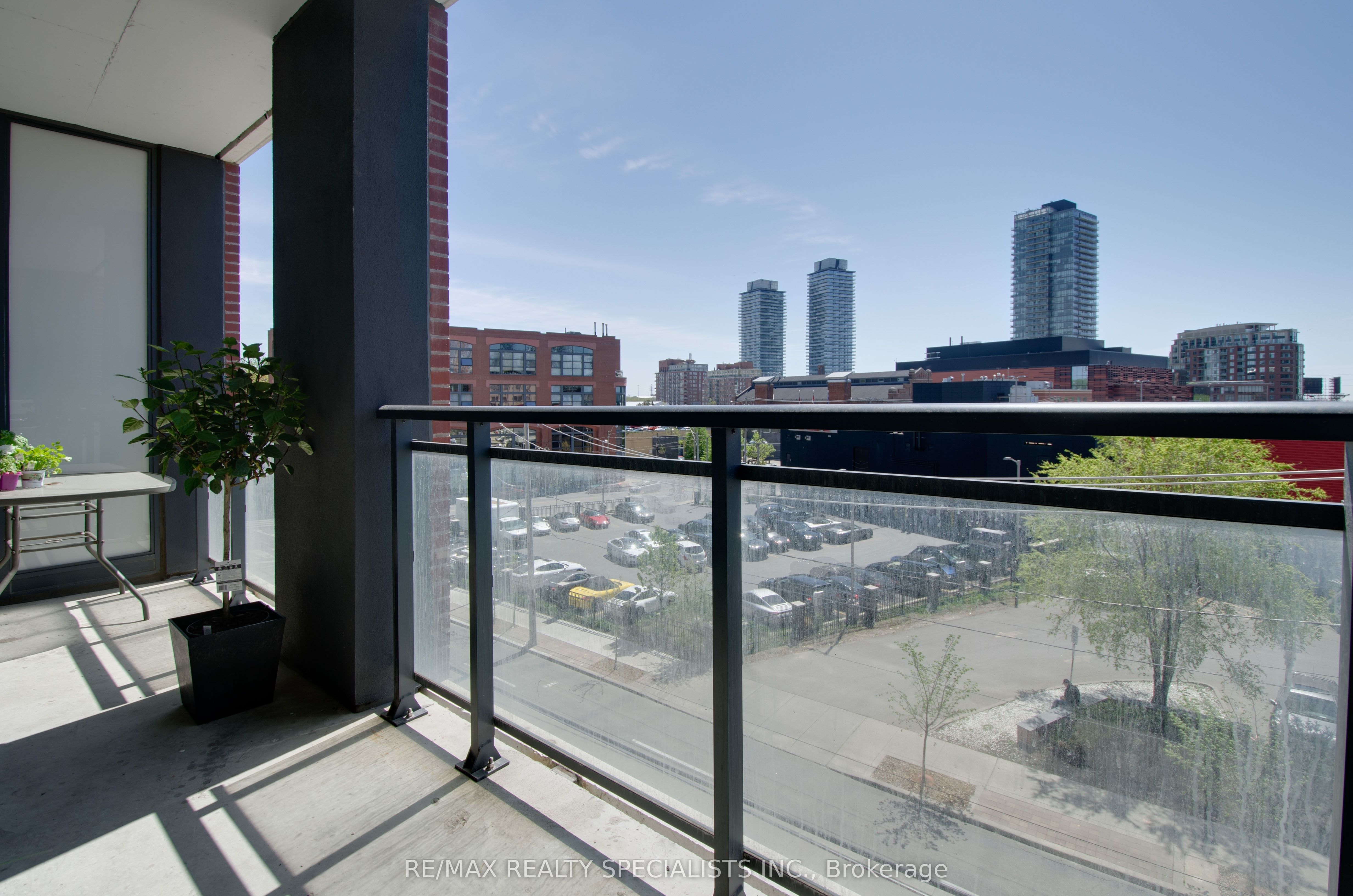 318 King Street E, #318