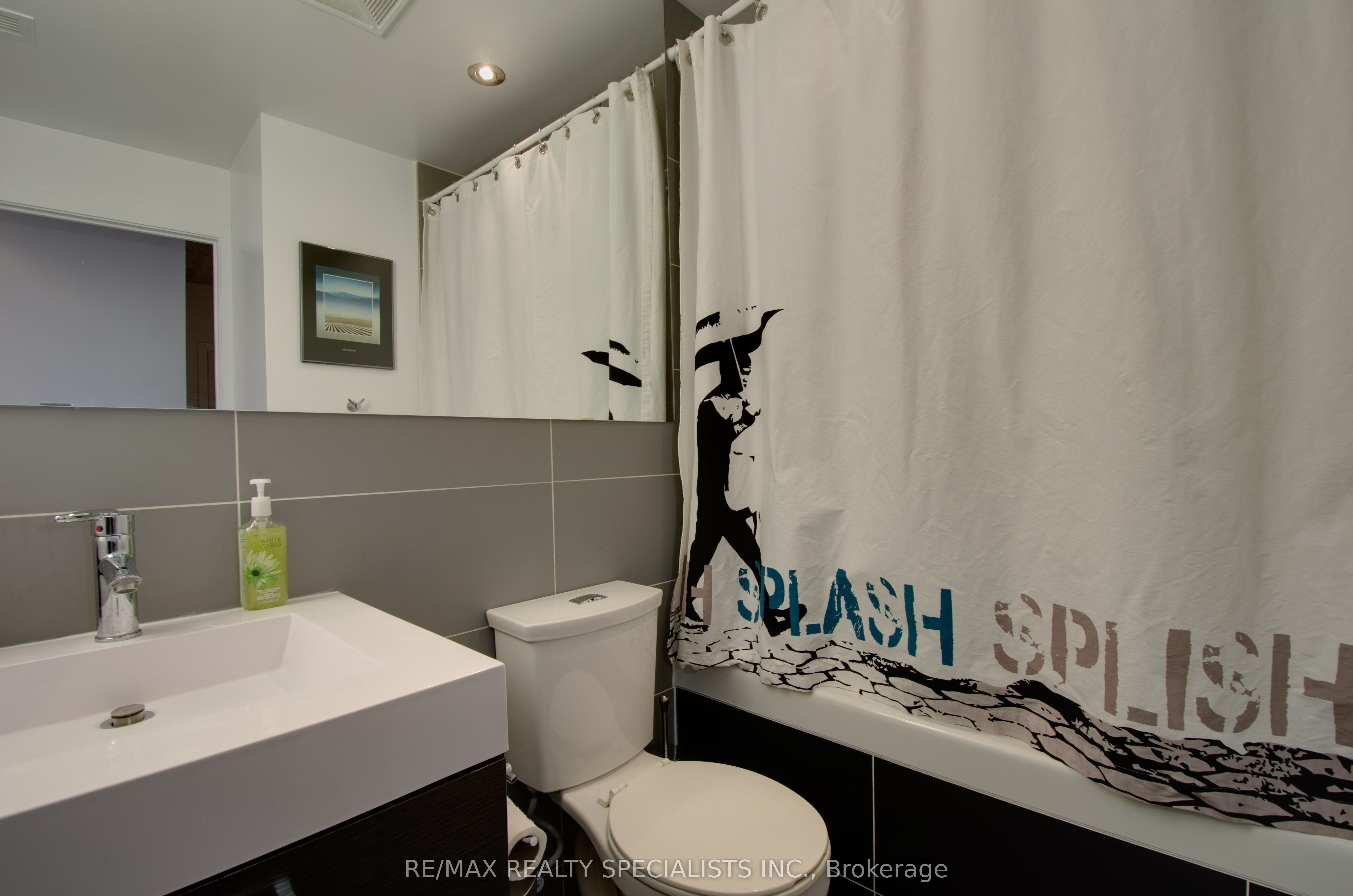 318 King Street E, #318
