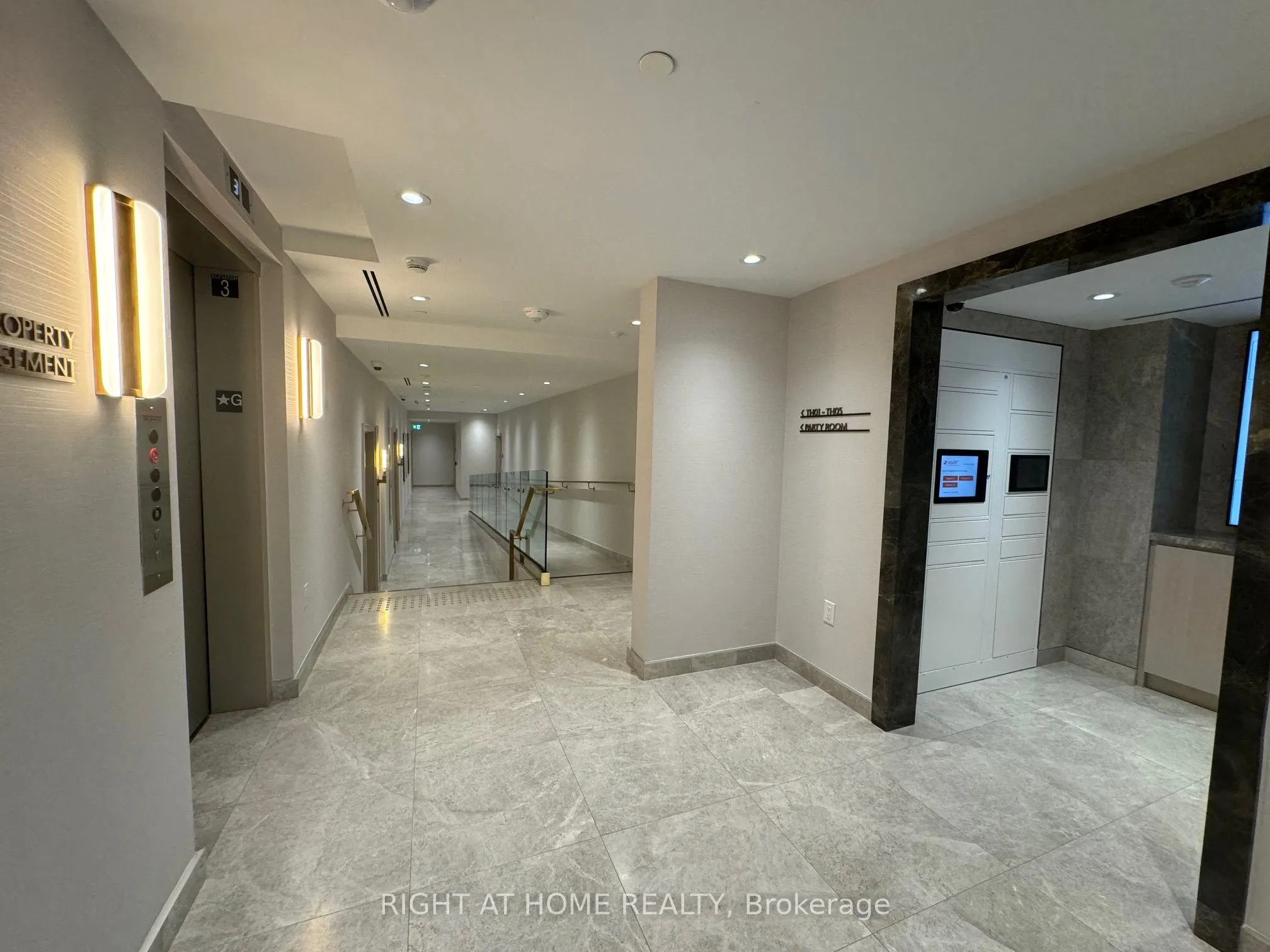 3 Strathgowan Avenue, #323