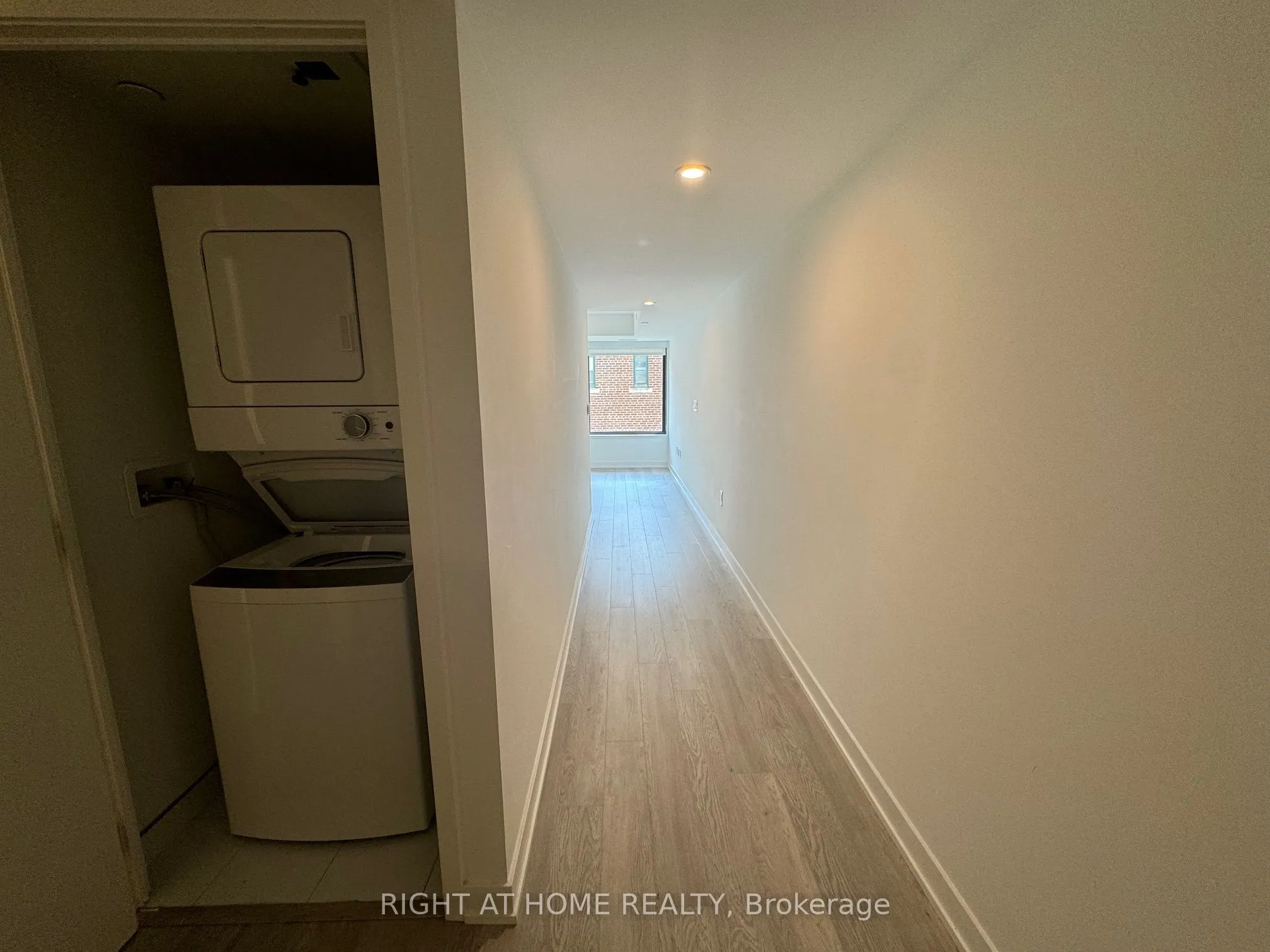 3 Strathgowan Avenue, #323