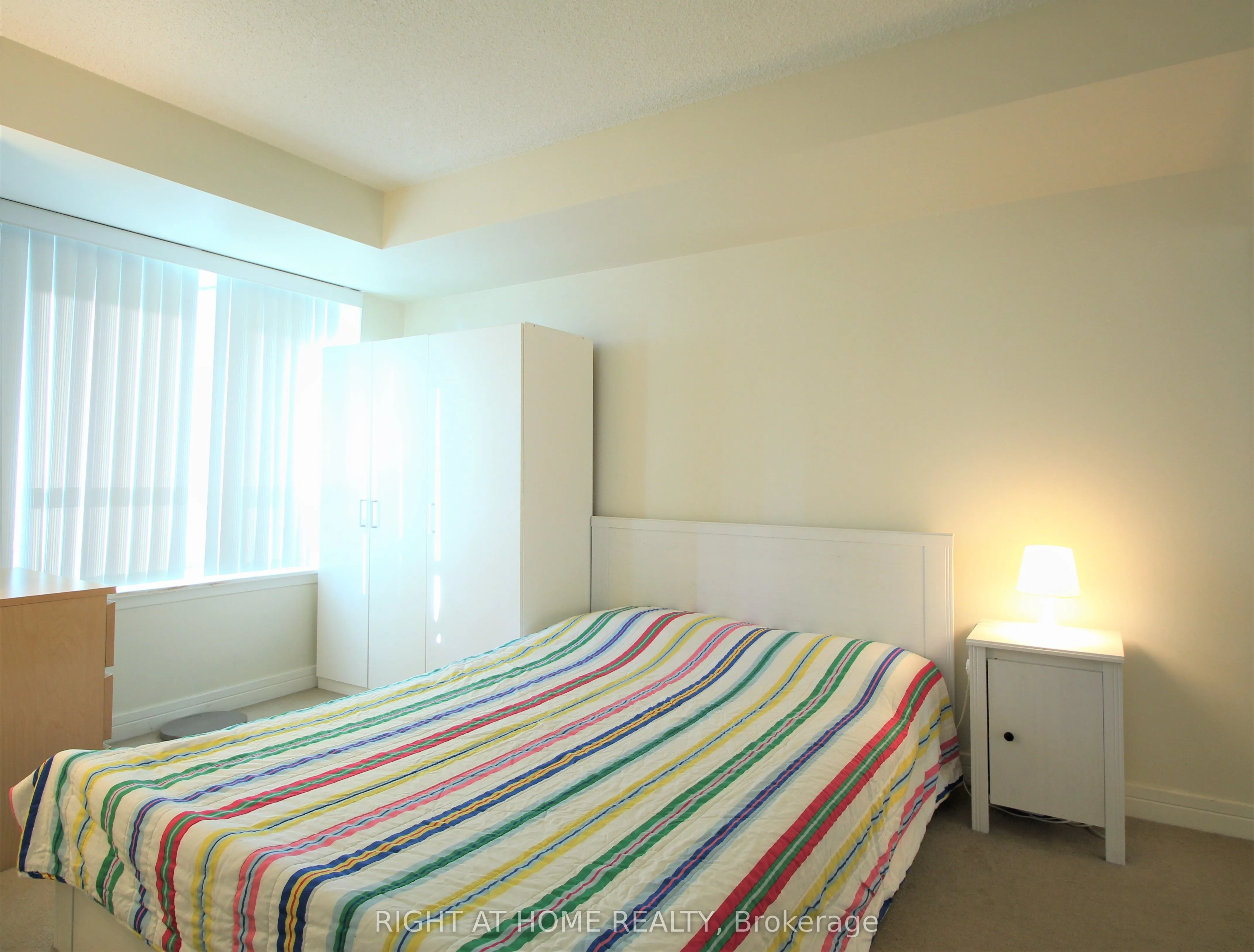 16 Harrison Garden Boulevard, #406