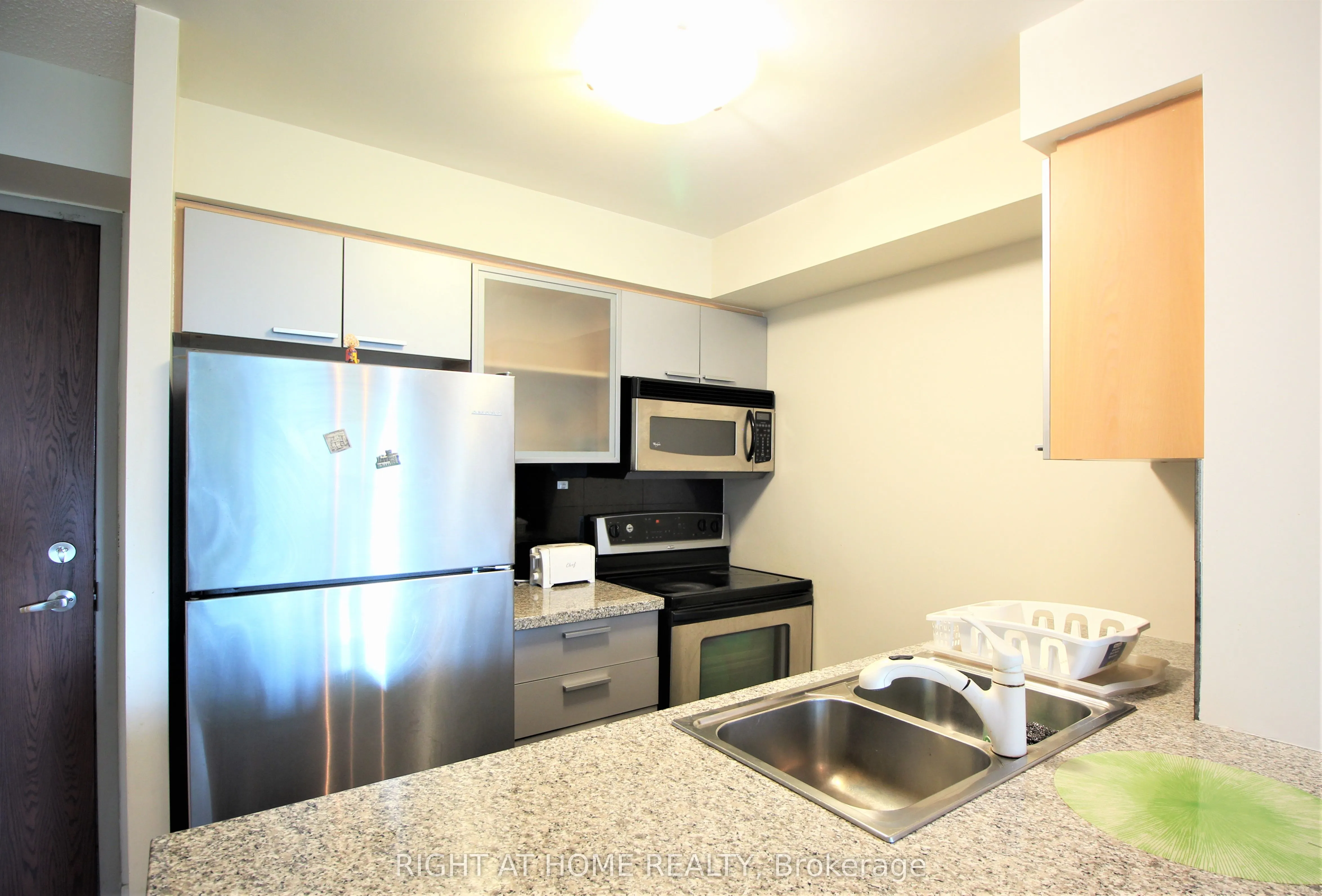 16 Harrison Garden Boulevard, #406