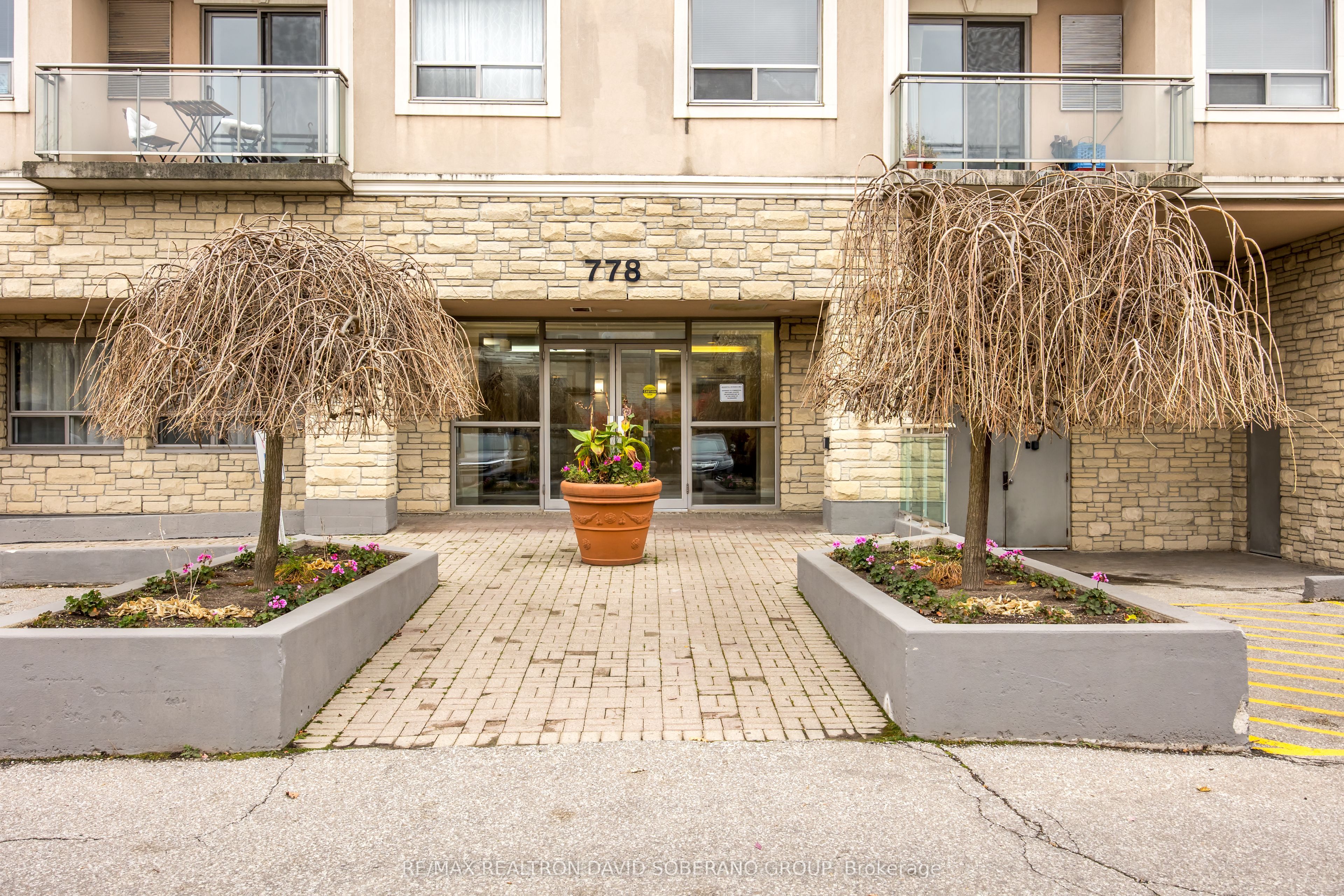 778 Sheppard Avenue W, #306