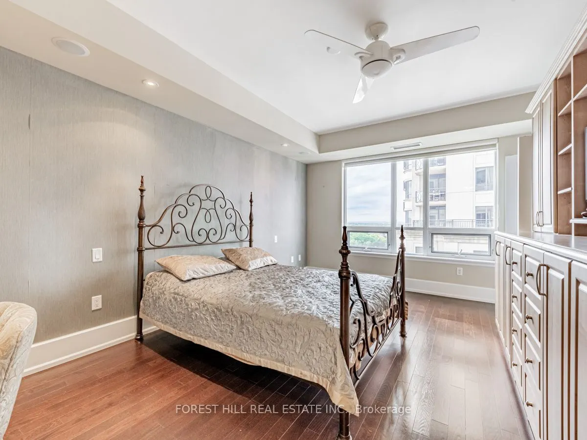 660 Sheppard Avenue E, #1402