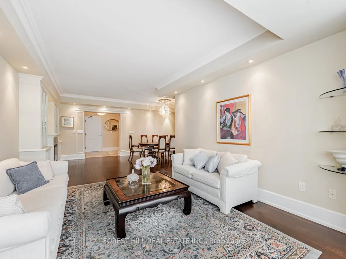 660 Sheppard Avenue E, #1402