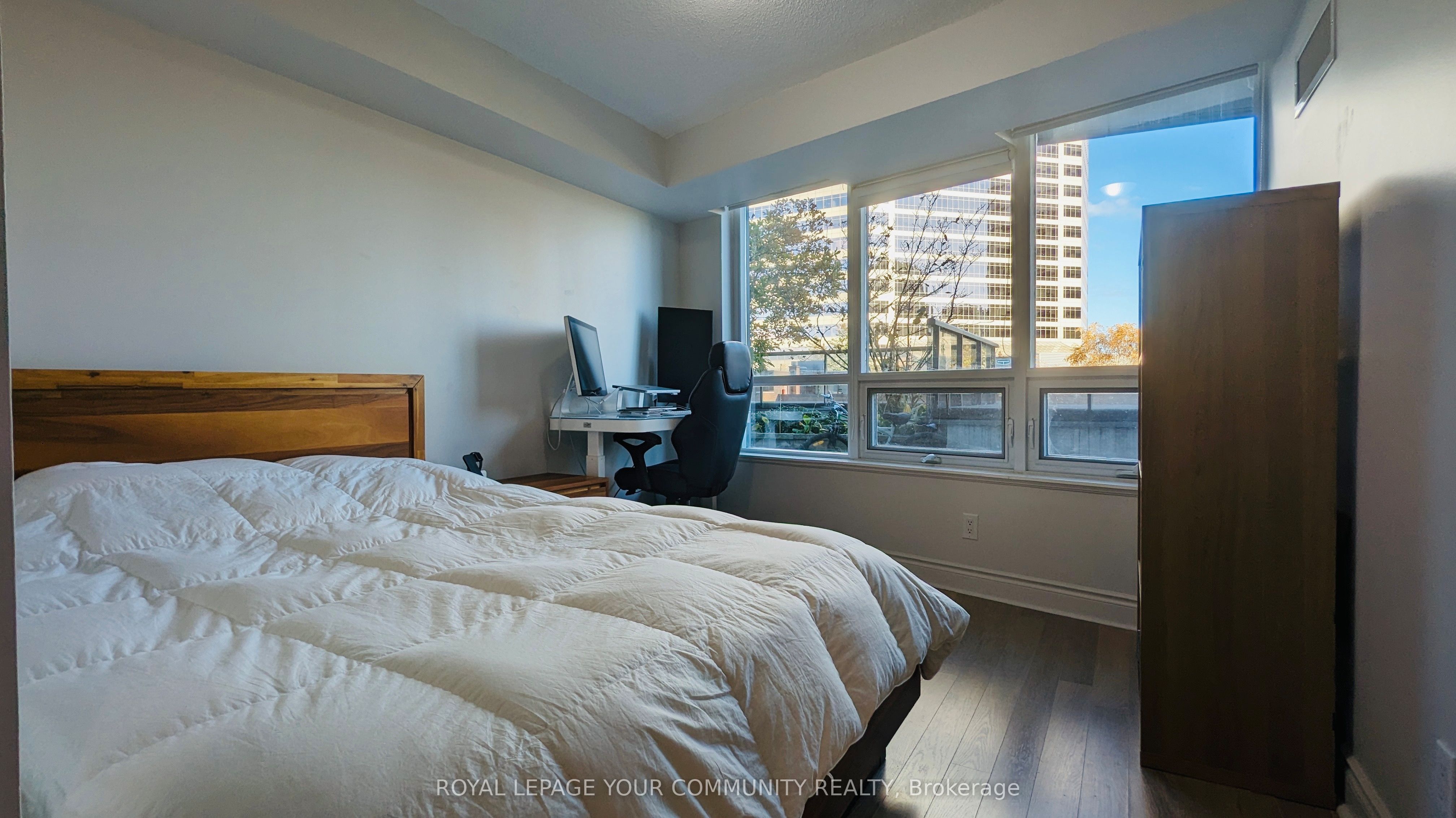 25 Greenview Avenue #325