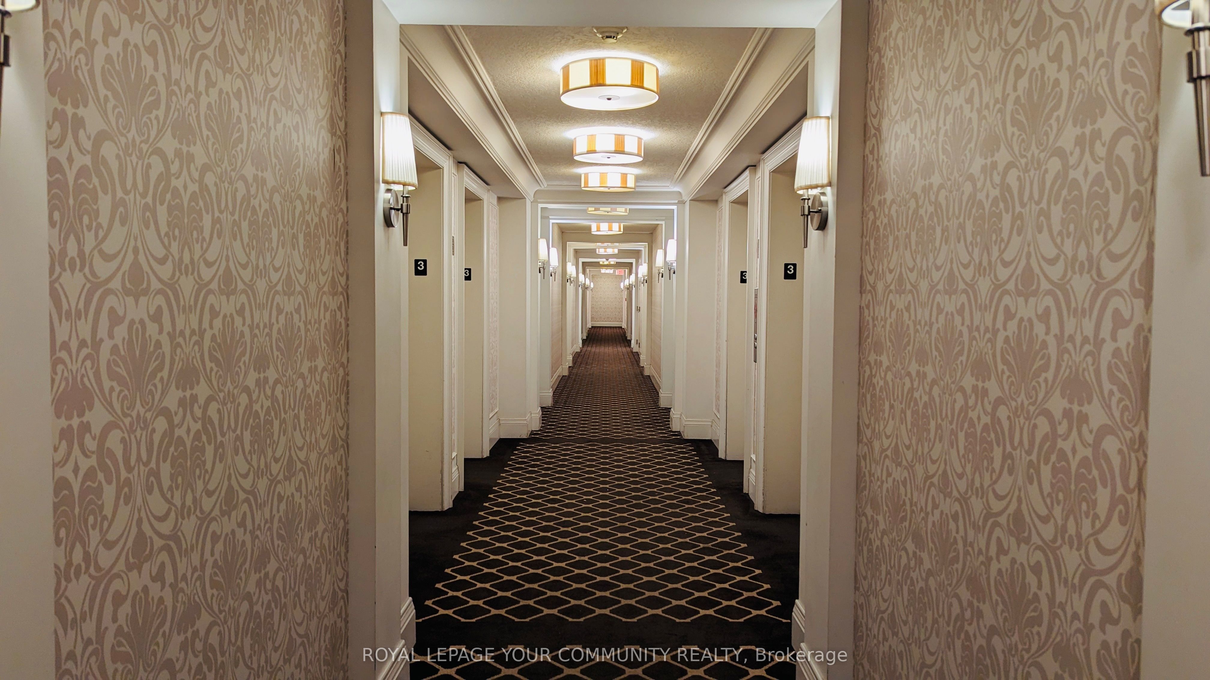 25 Greenview Avenue #325