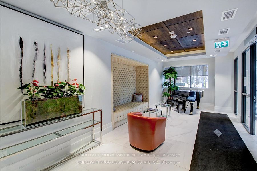 3 Southvale Dr #202