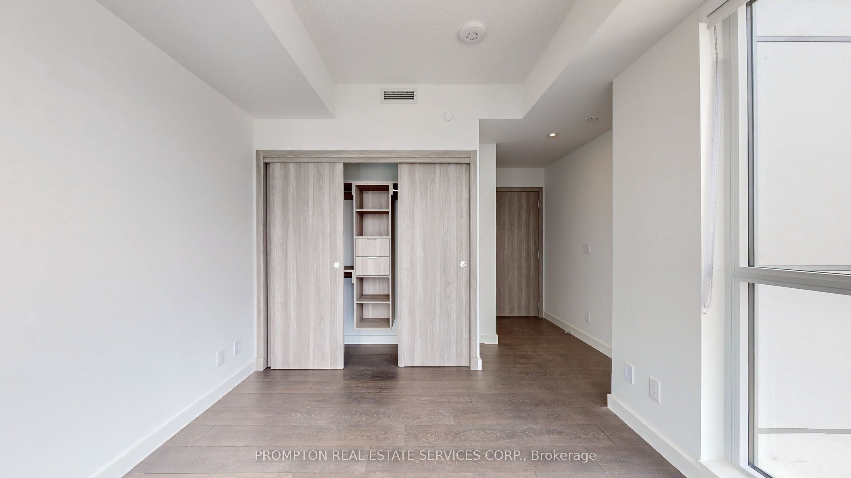 95 McMahon Drive, #3708