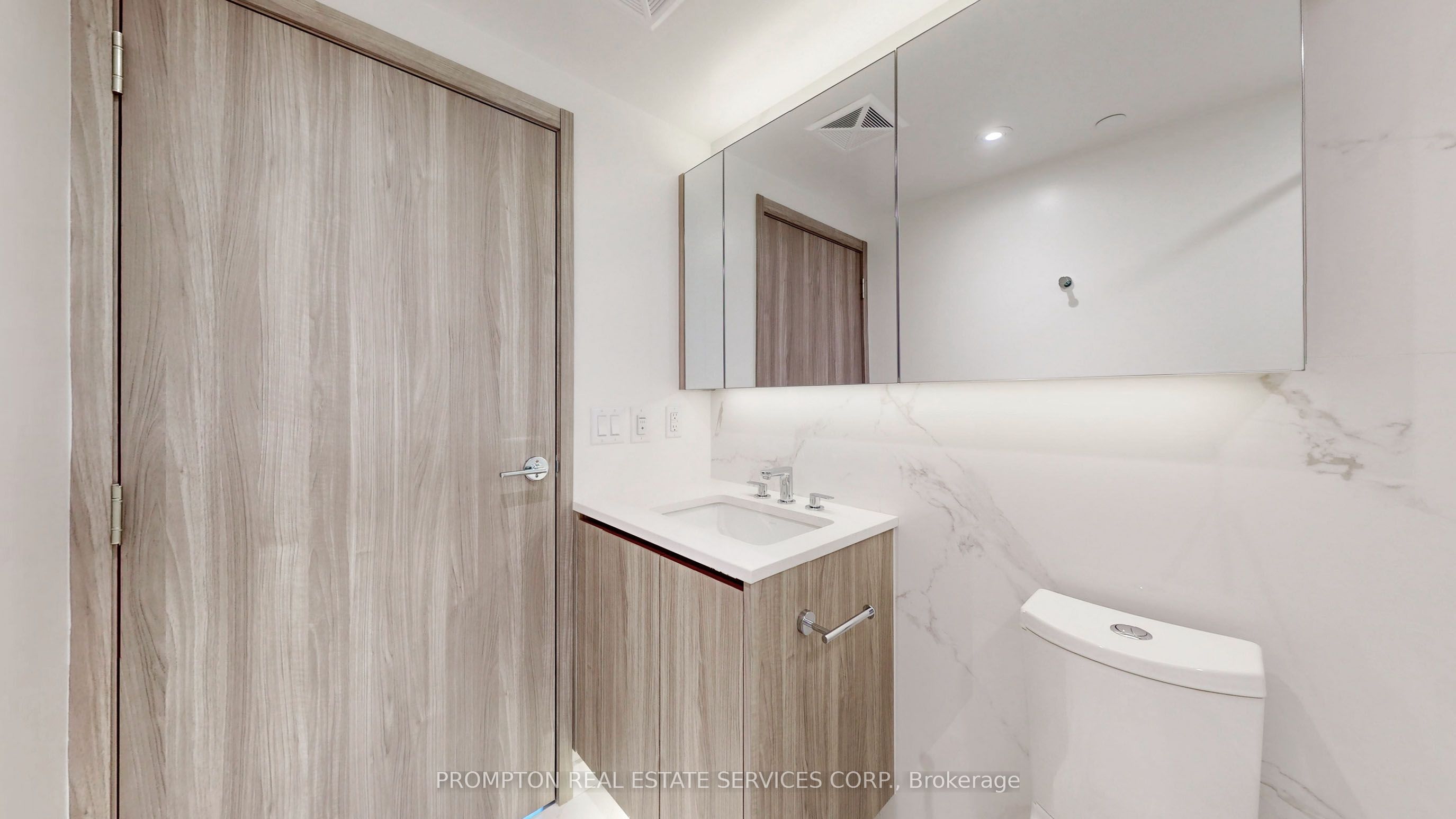 95 McMahon Drive, #3708