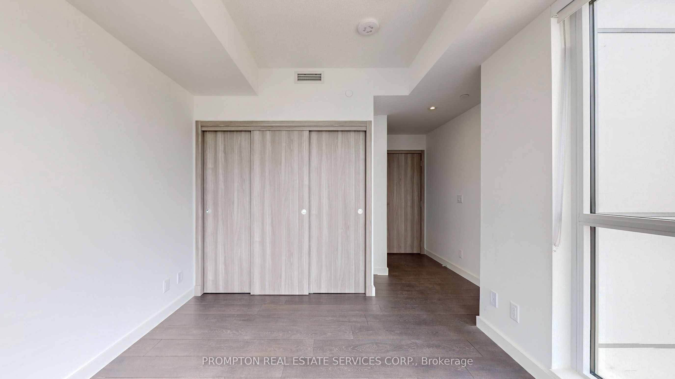 95 McMahon Drive, #3708