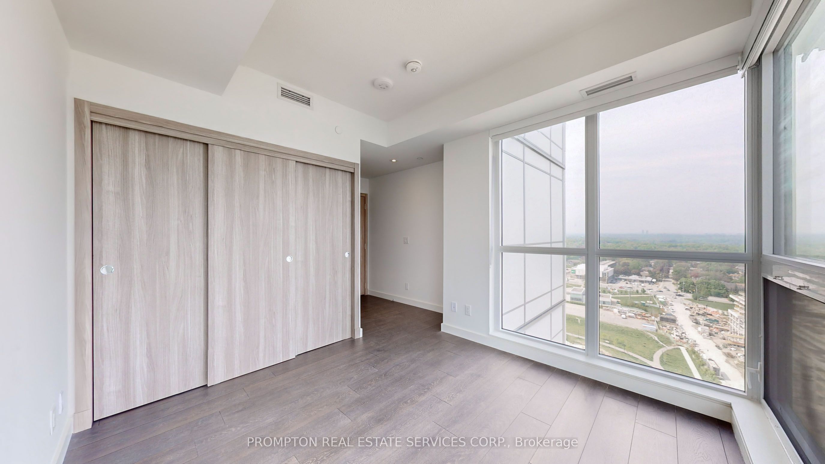 95 McMahon Drive, #3708