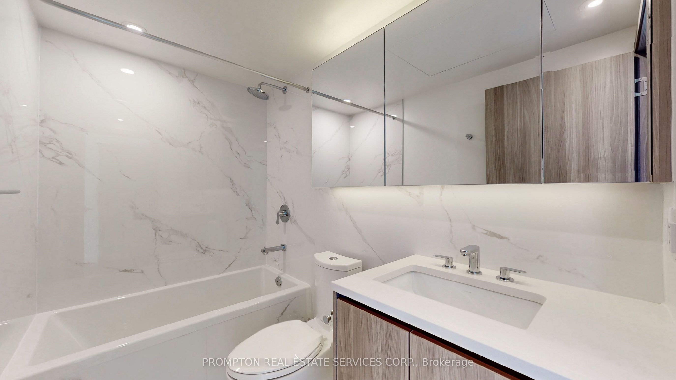 95 McMahon Drive, #3708