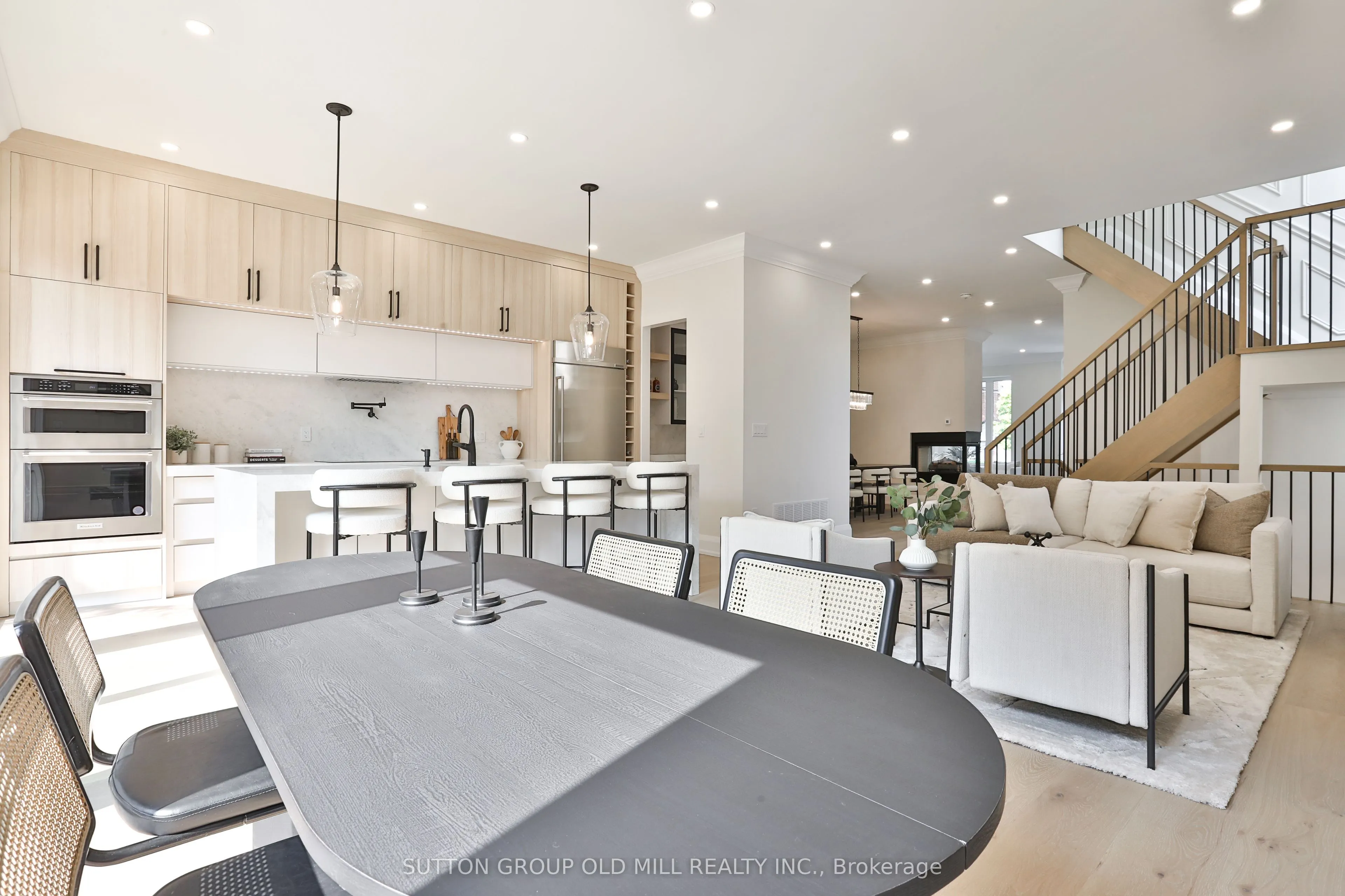 303 Ridley Boulevard