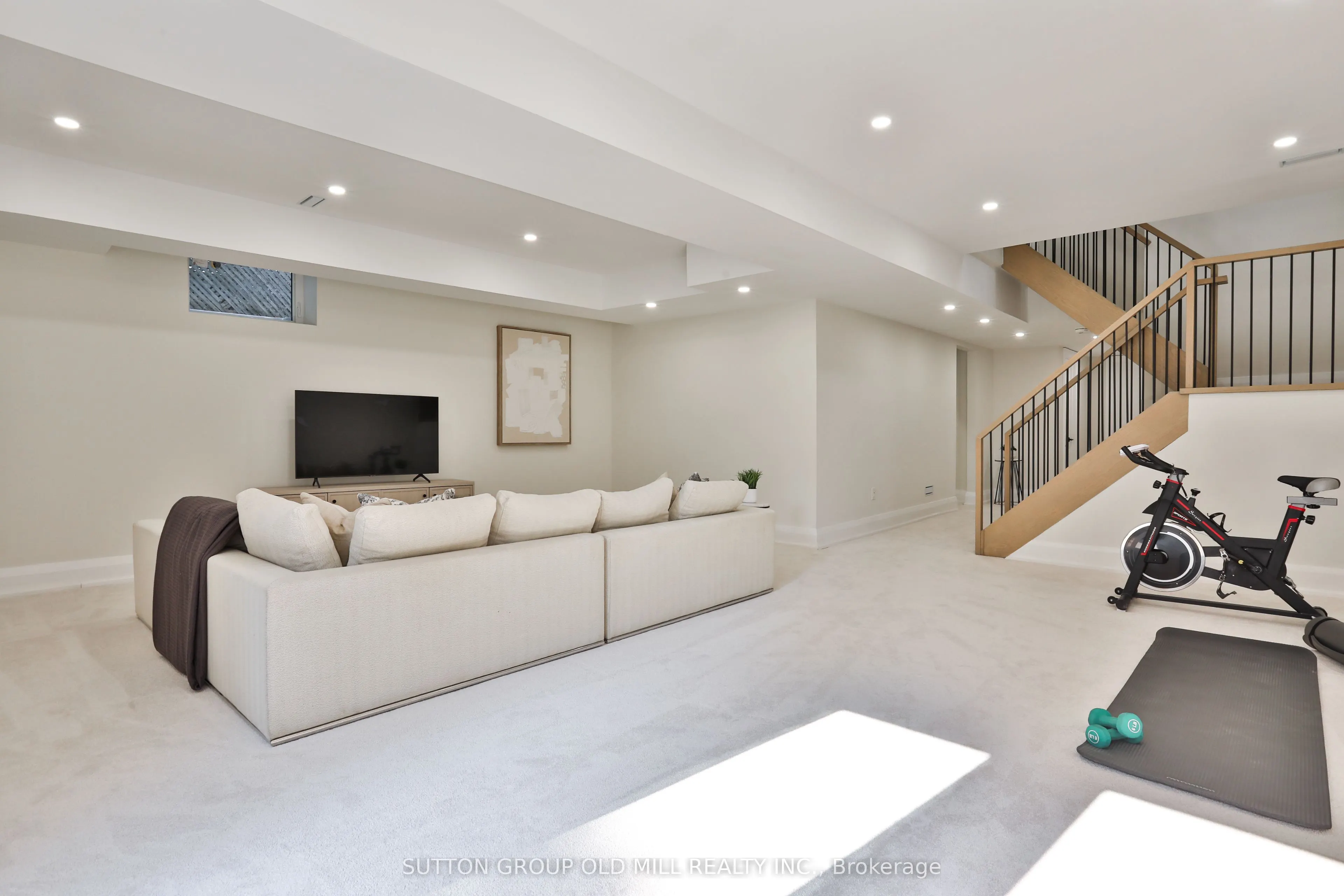 303 Ridley Boulevard