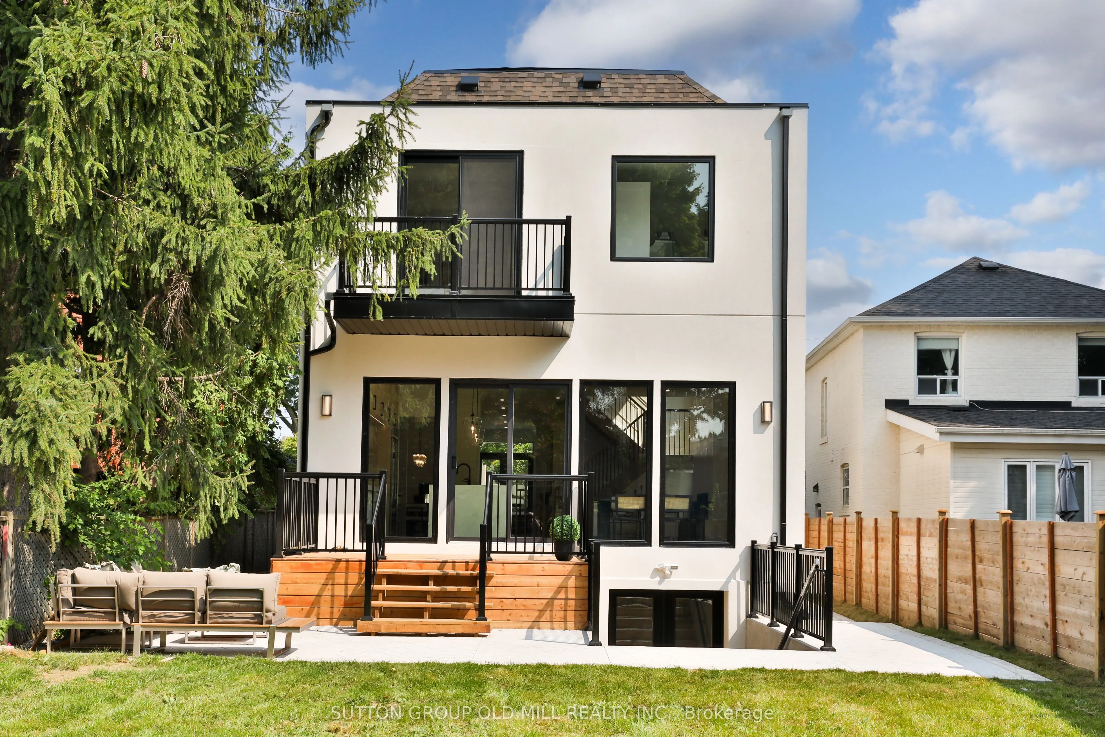 303 Ridley Boulevard