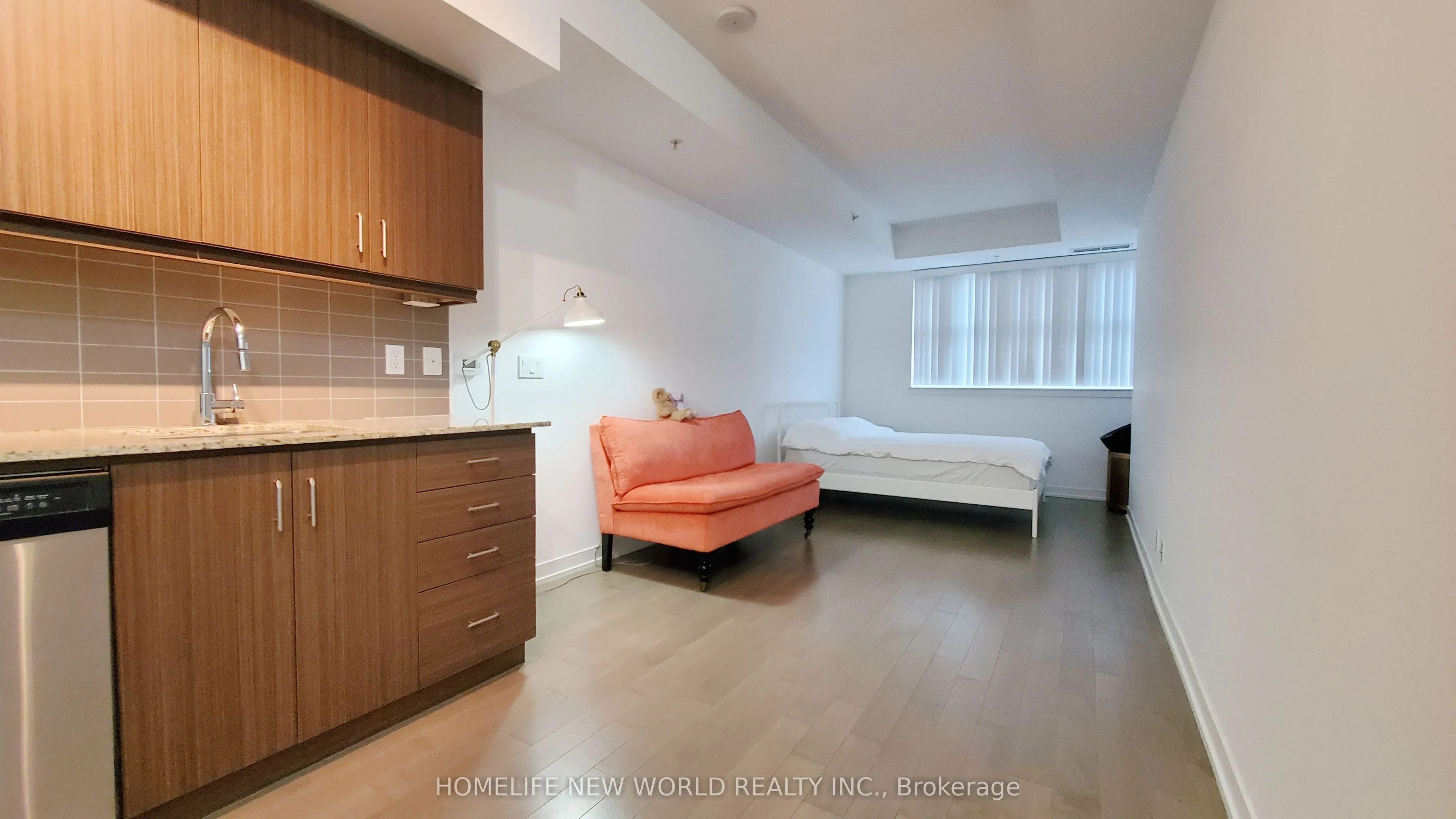 10 Willison Square, #602