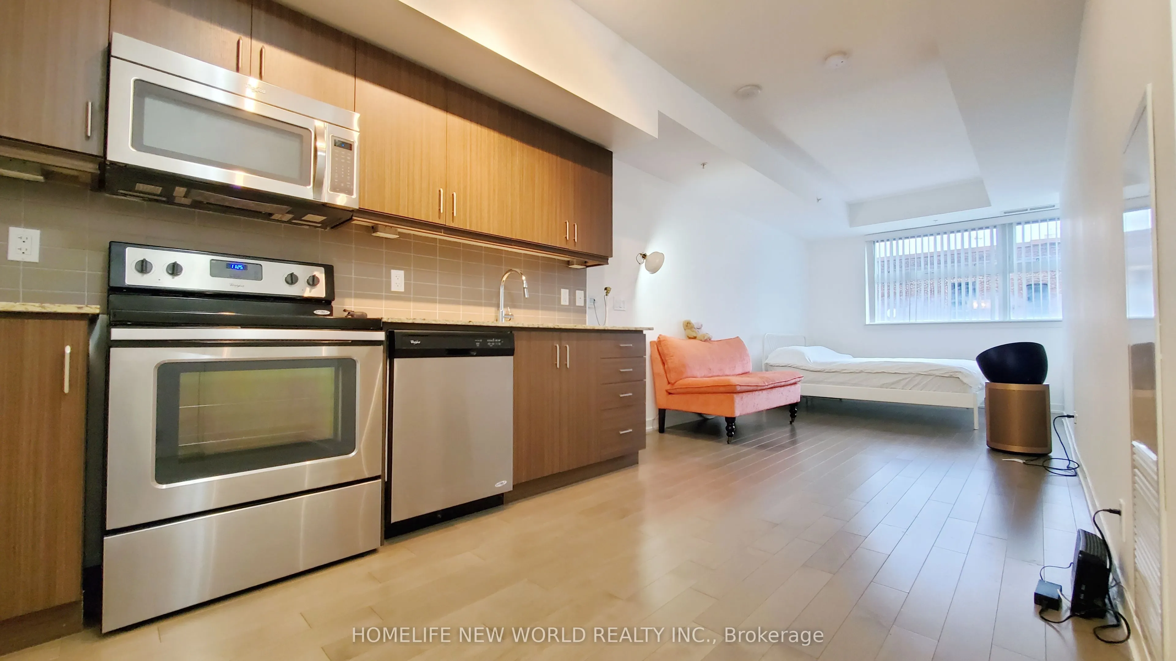 10 Willison Square, #602