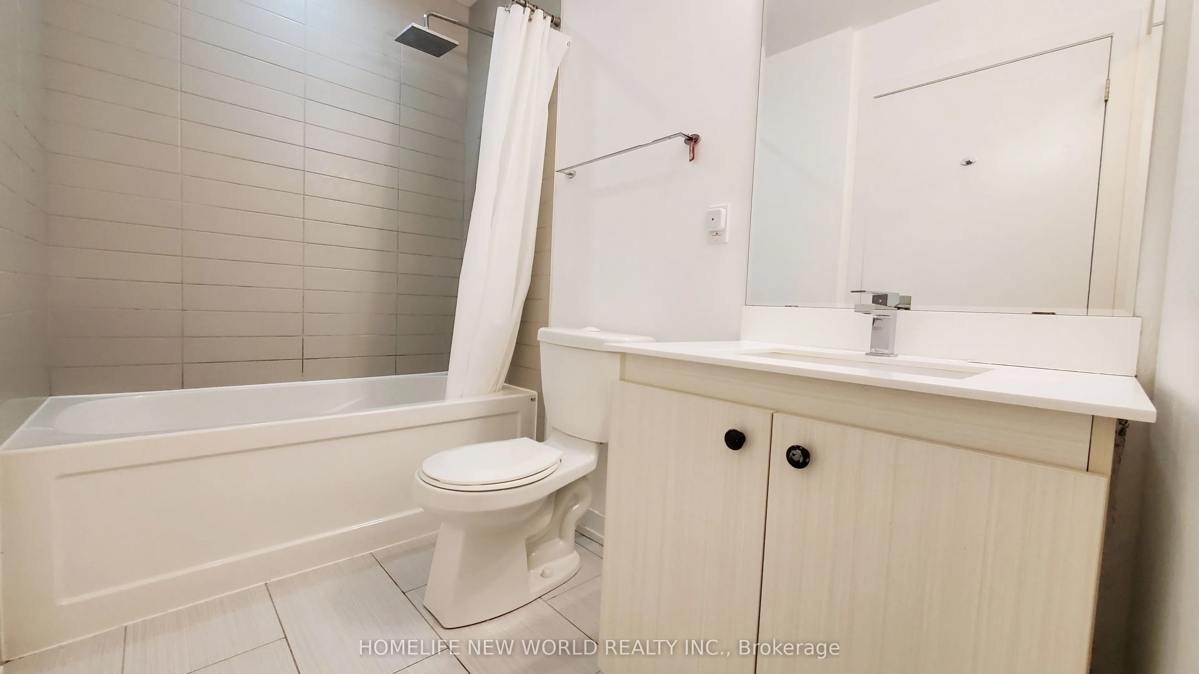 10 Willison Square, #602