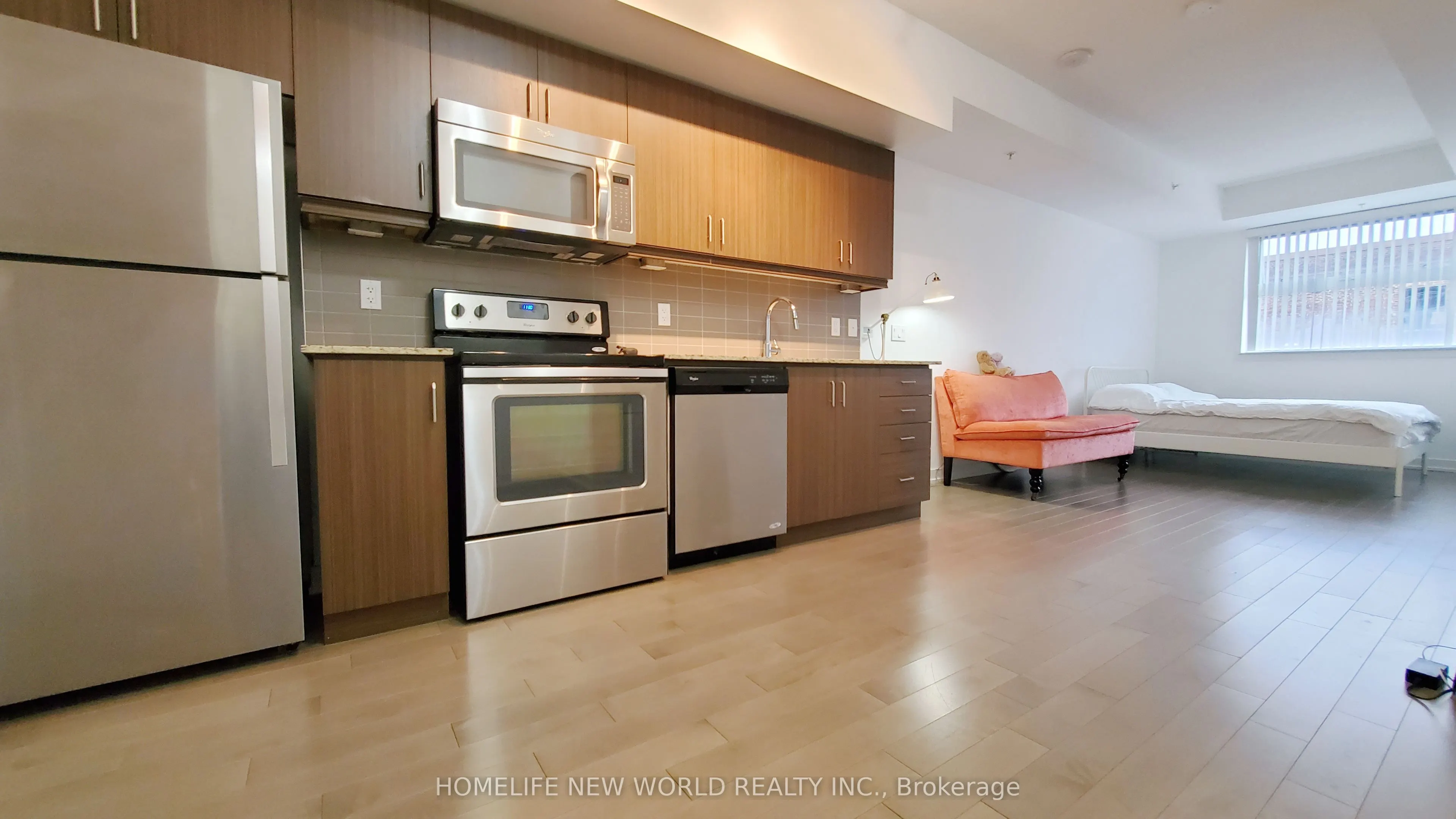 10 Willison Square, #602