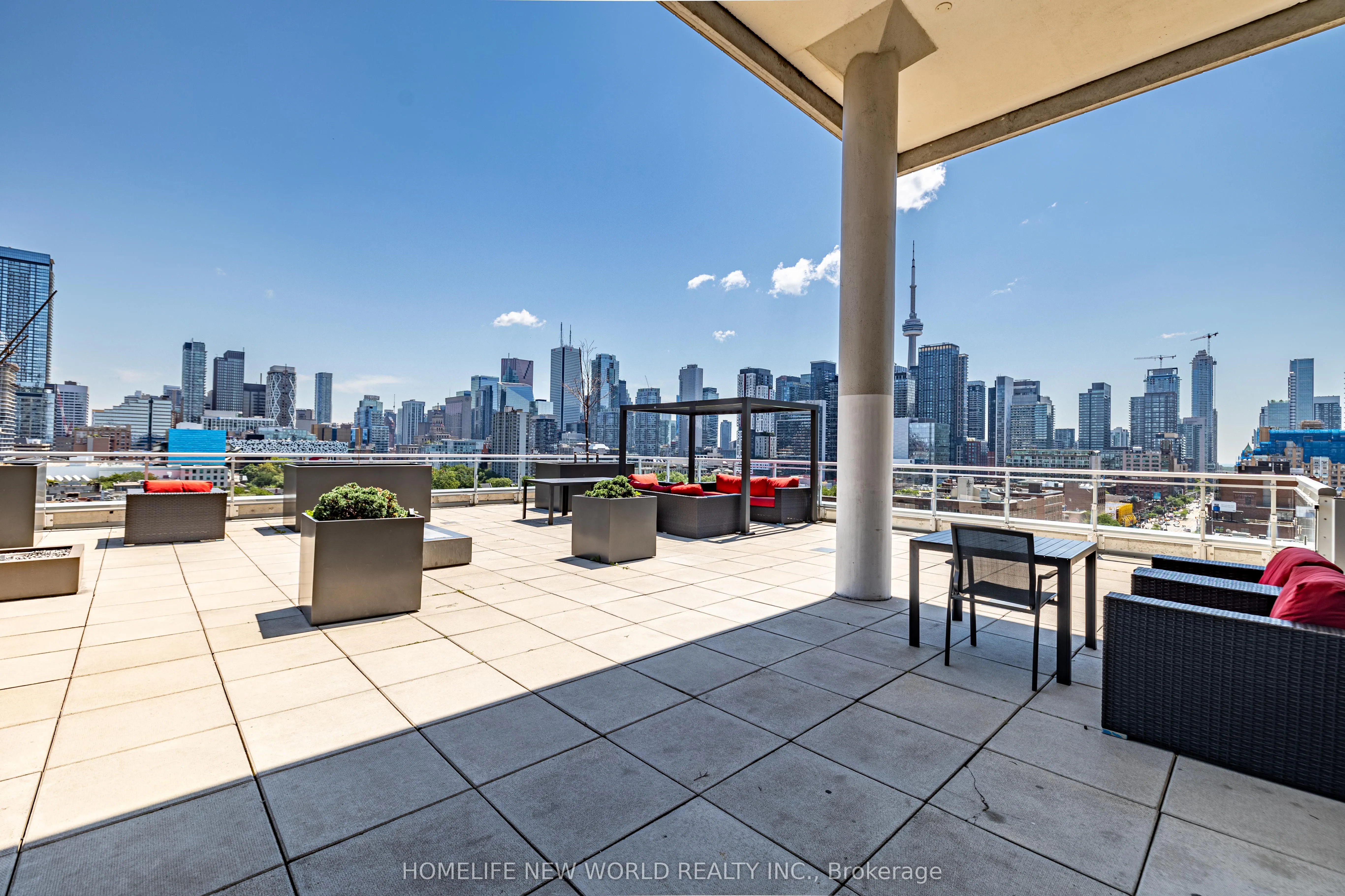 10 Willison Square, #602