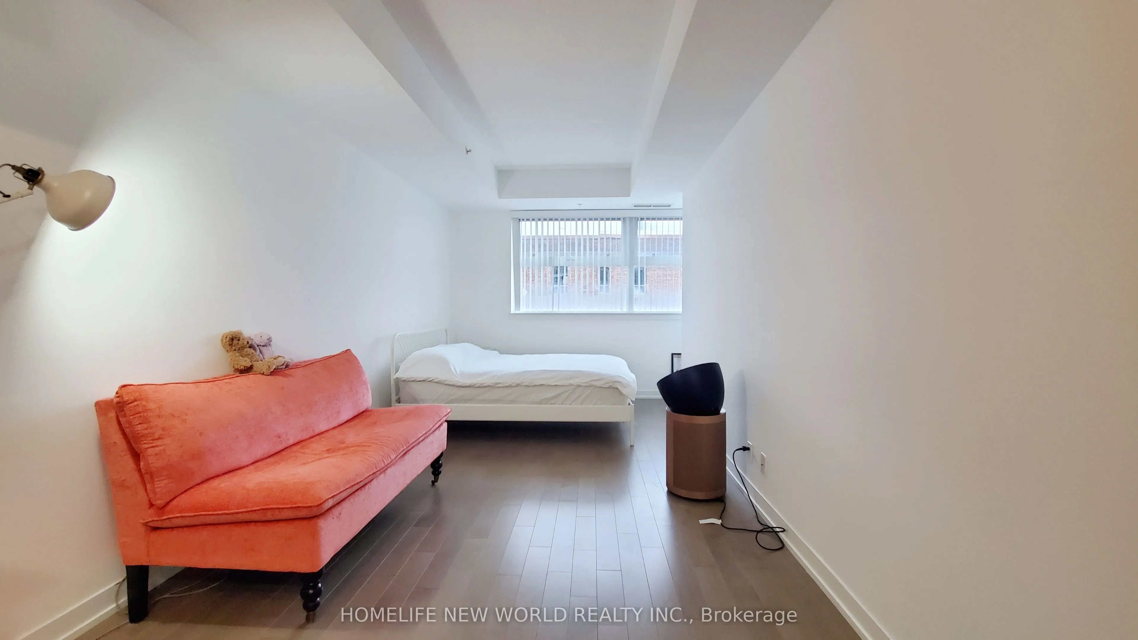 10 Willison Square, #602