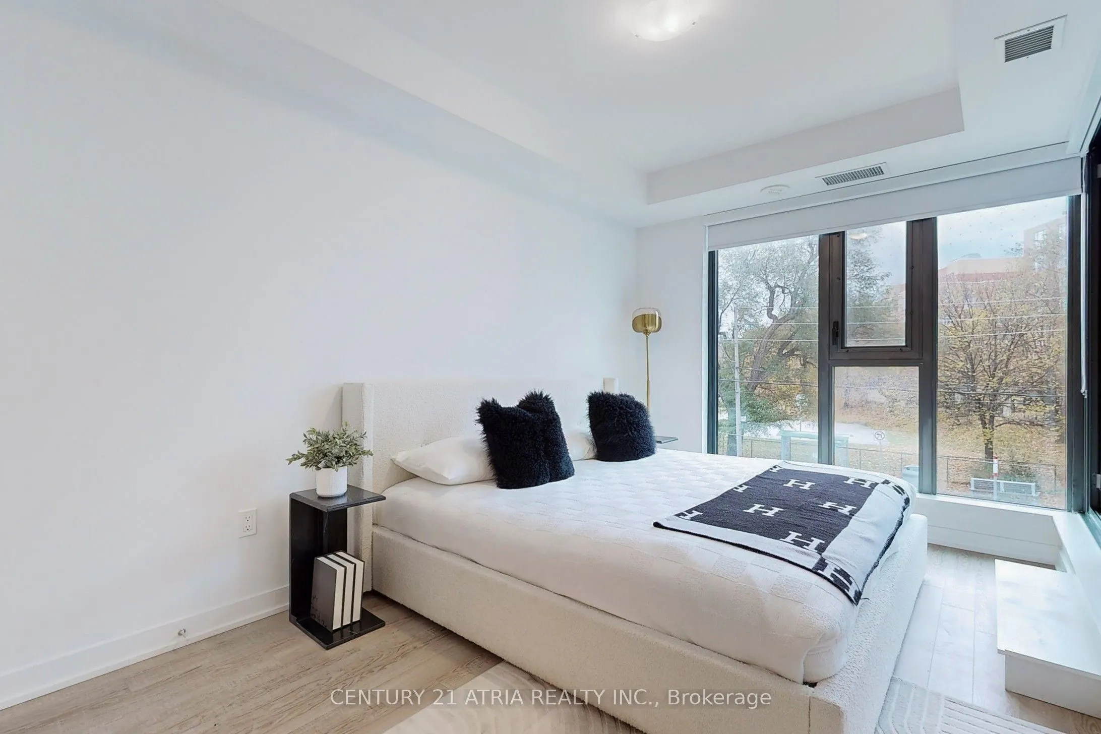 250 Lawrence Avenue W, #101