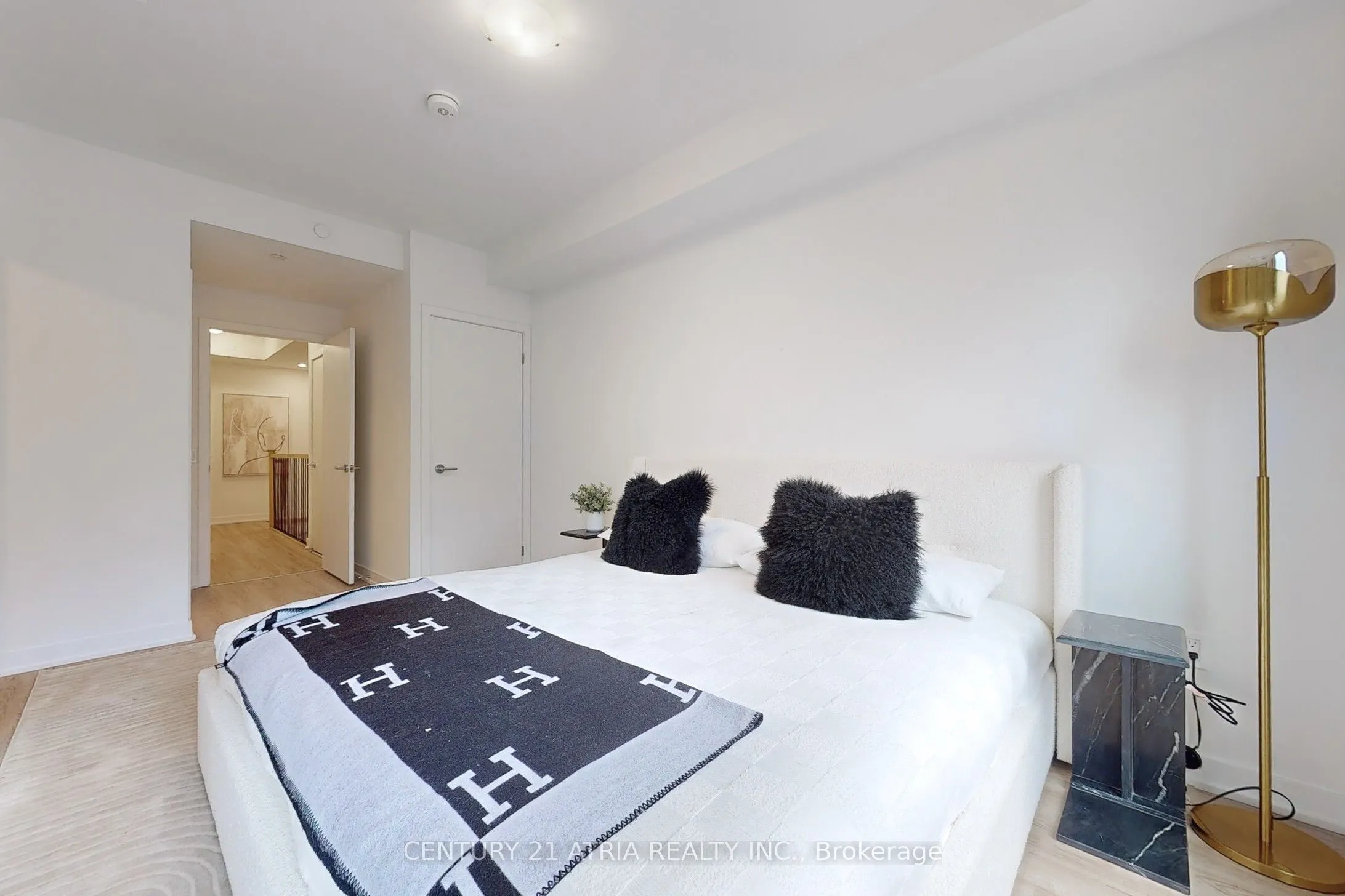250 Lawrence Avenue W, #101