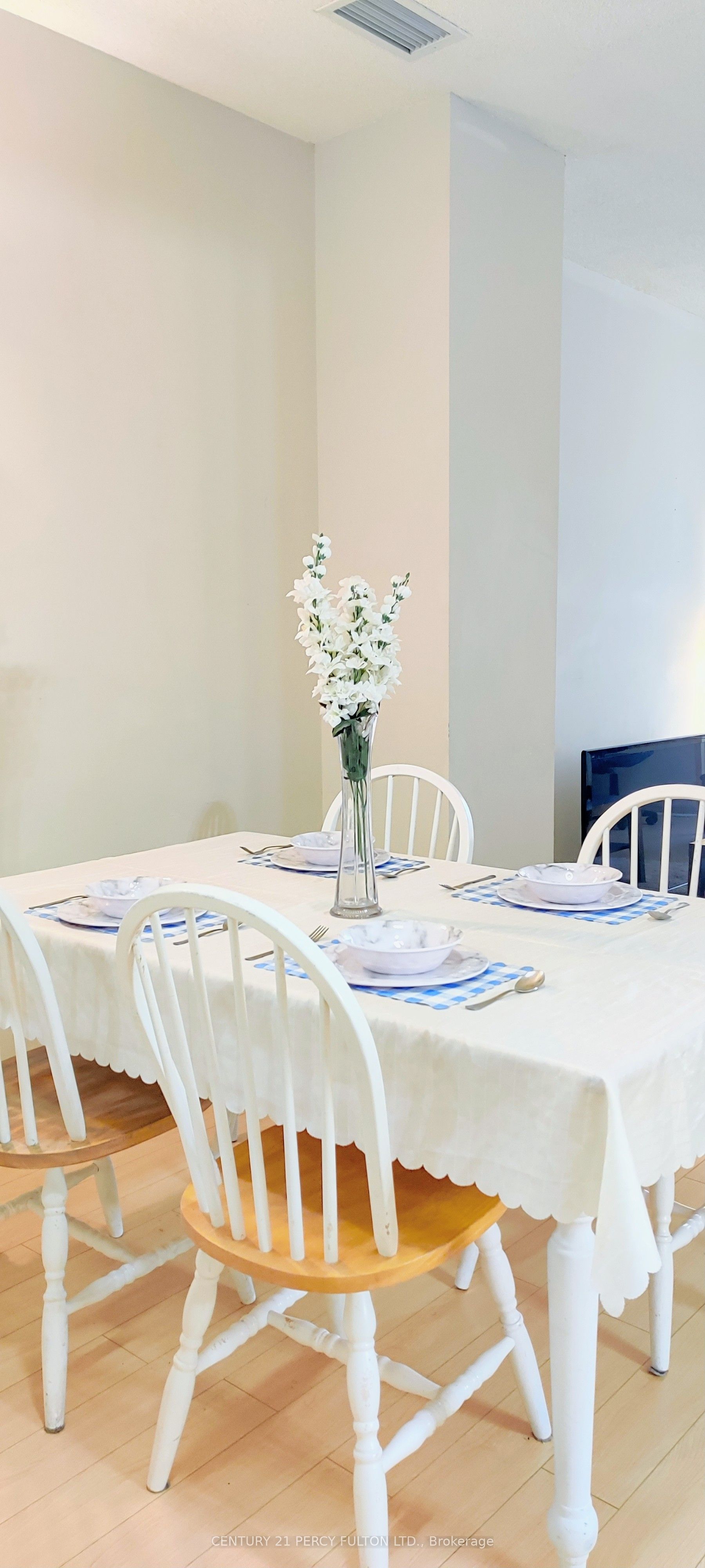 393 King Street W #1204