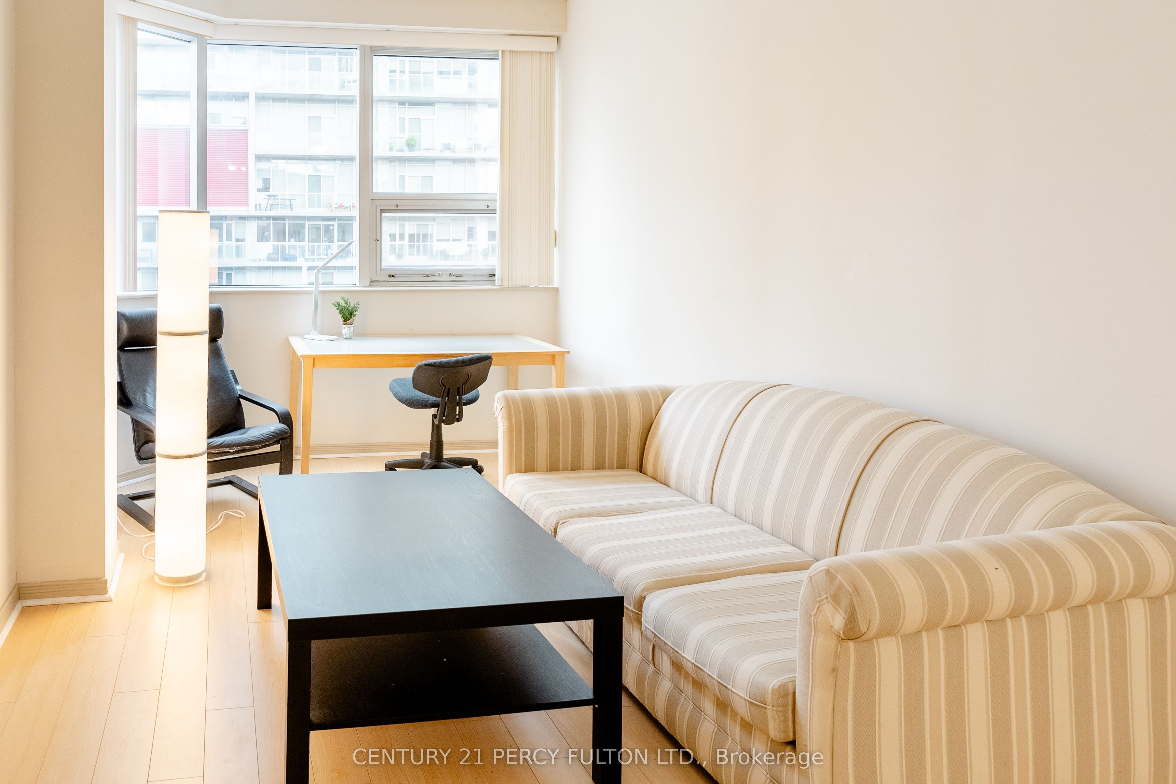 393 King Street W #1204
