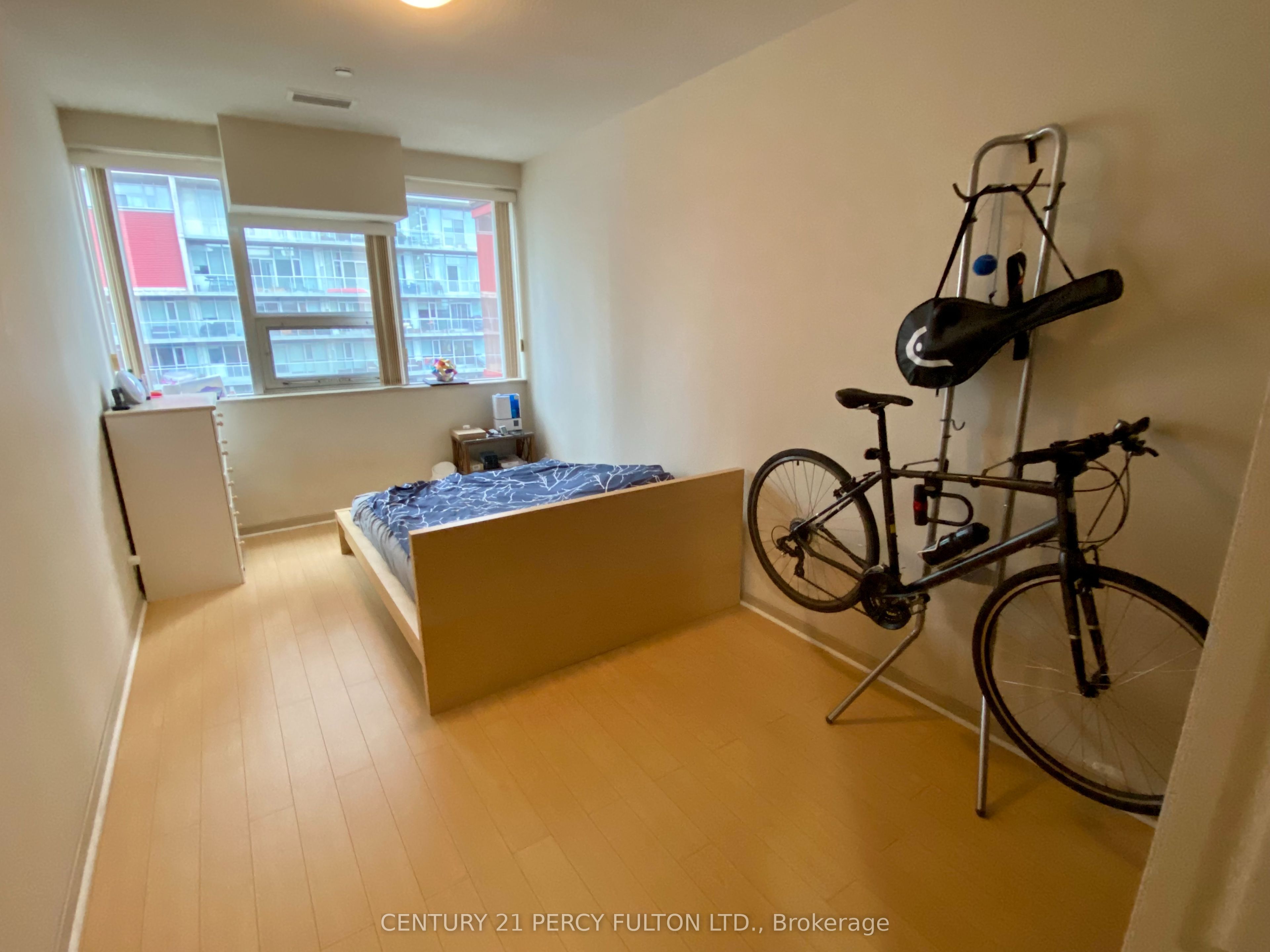 393 King Street W #1204
