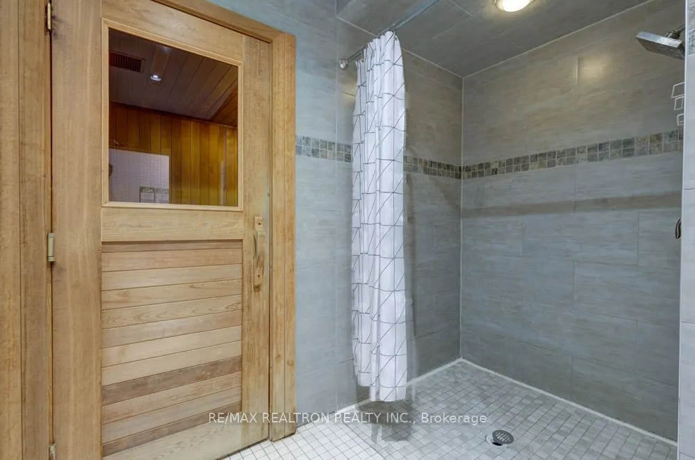 10 Northtown Way, #410
