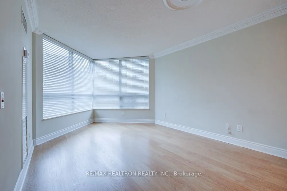 10 Northtown Way, #410